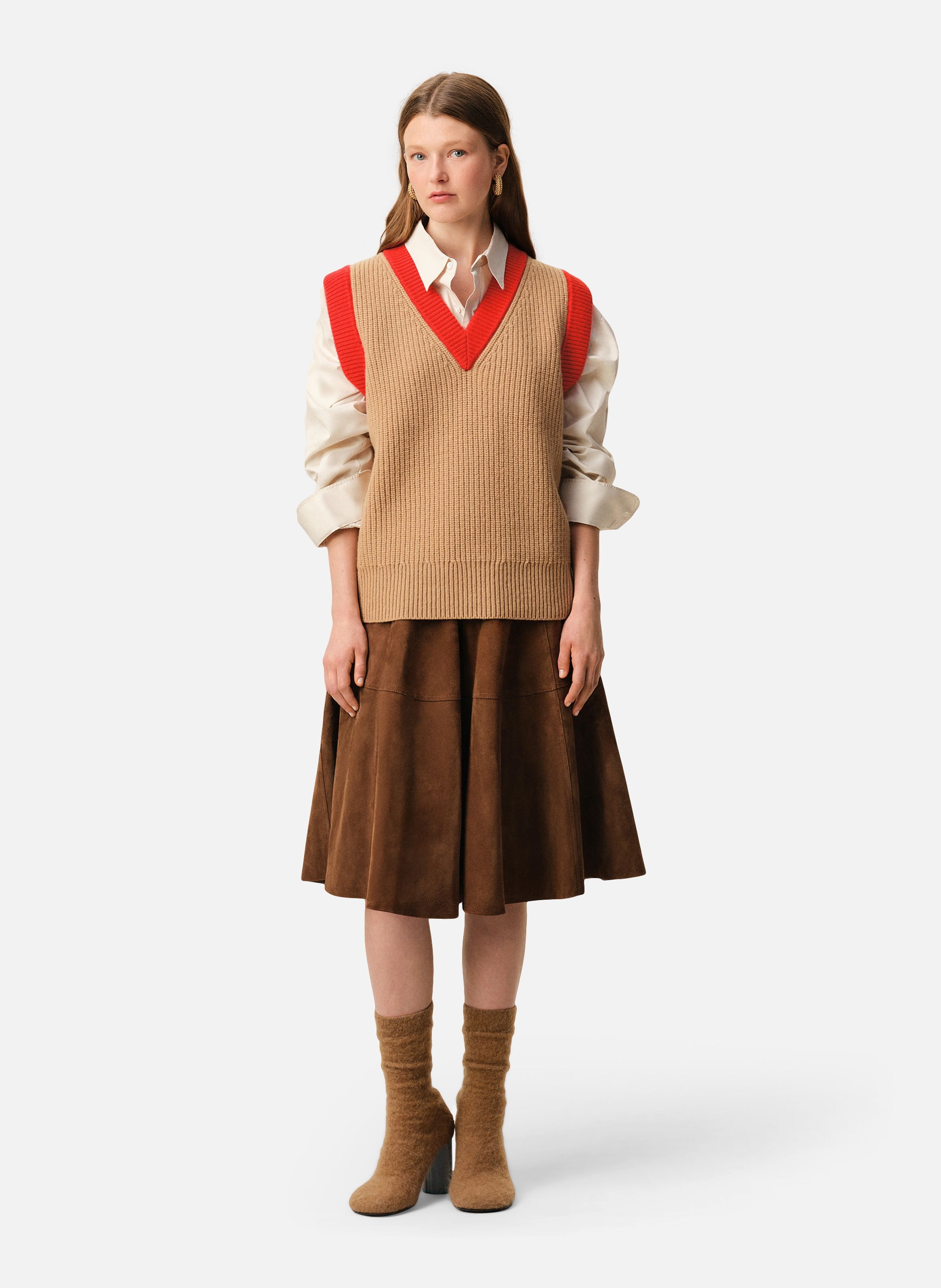 Pull col v sans manches en laine unisexe AMI PARIS Marron