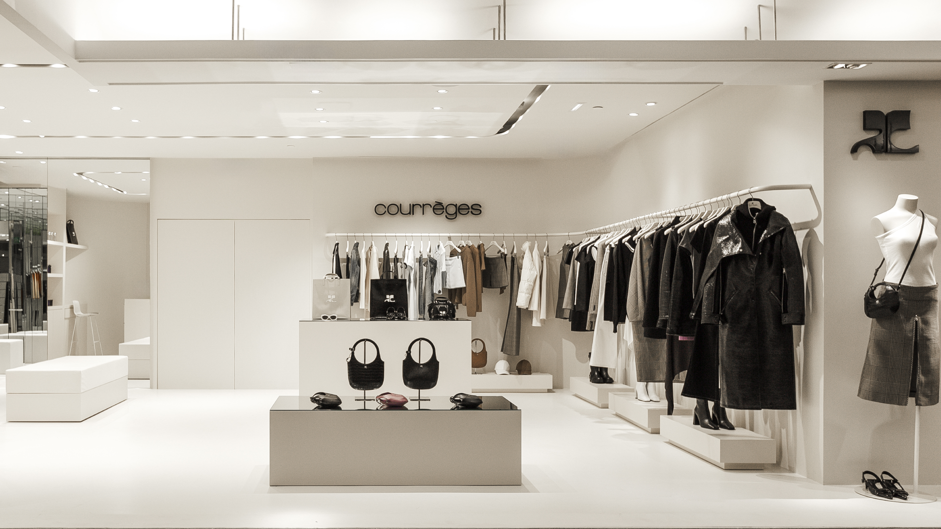 https://media-cdn.printemps.com/image/27/4/6914274.png