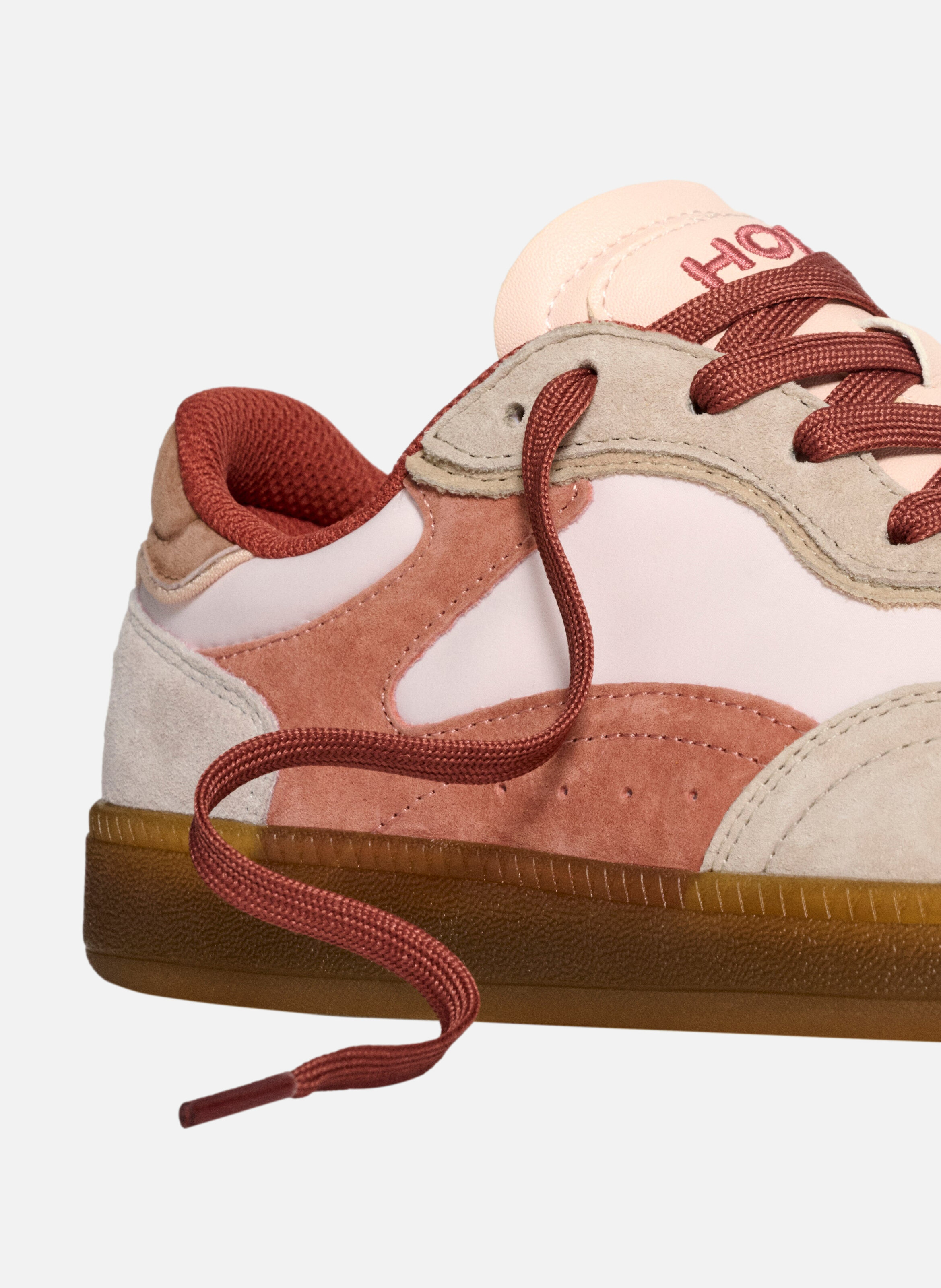 Baskets park nude woman HOFF Beige