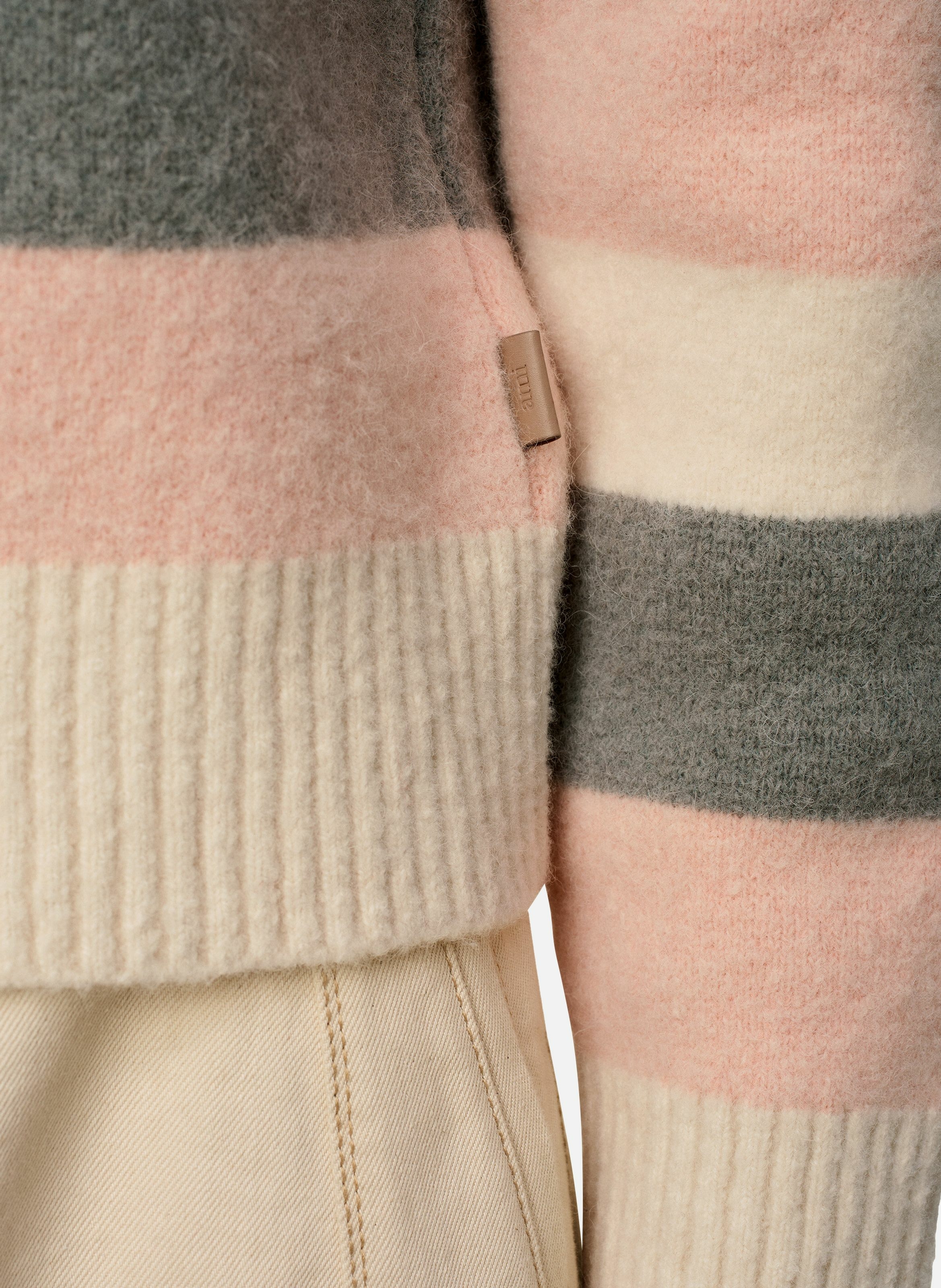 Pull rayé col rond en alpaga unisexe AMI PARIS Gris