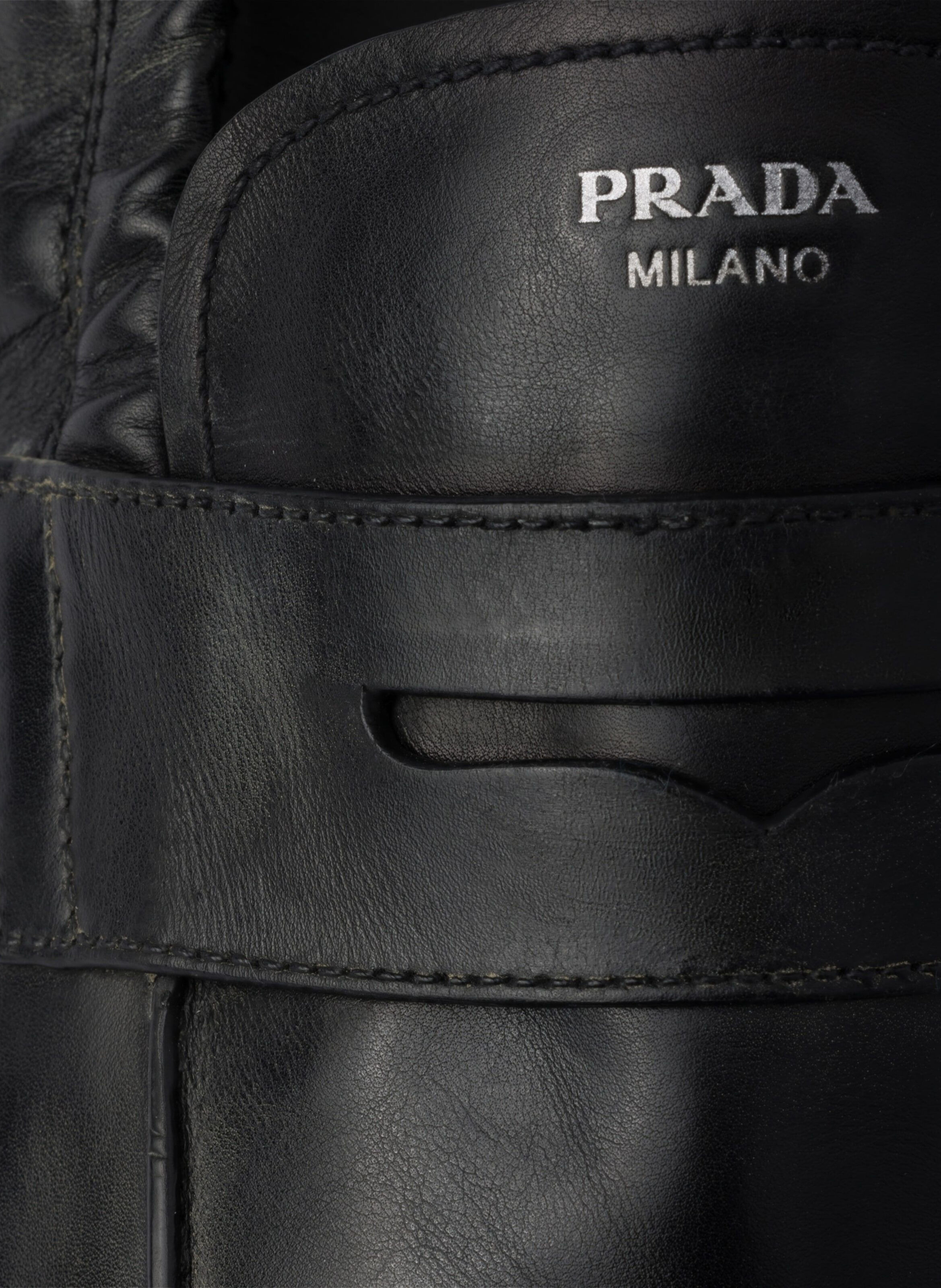 Mocassins en cuir effet vieilli shuffle PRADA Noir