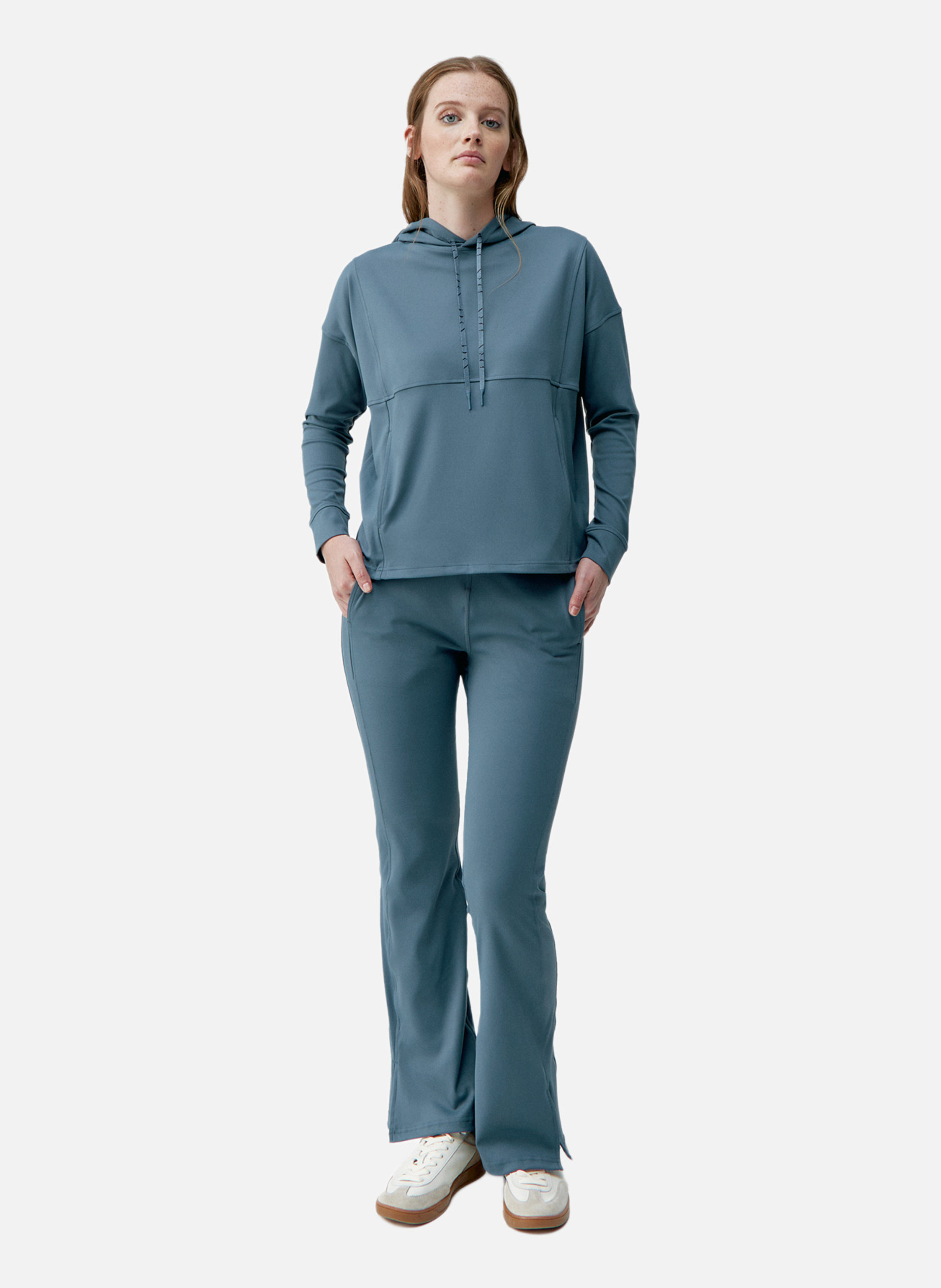 Sweat de sport à capuche performance ondina BORN LIVING YOGA Bleu