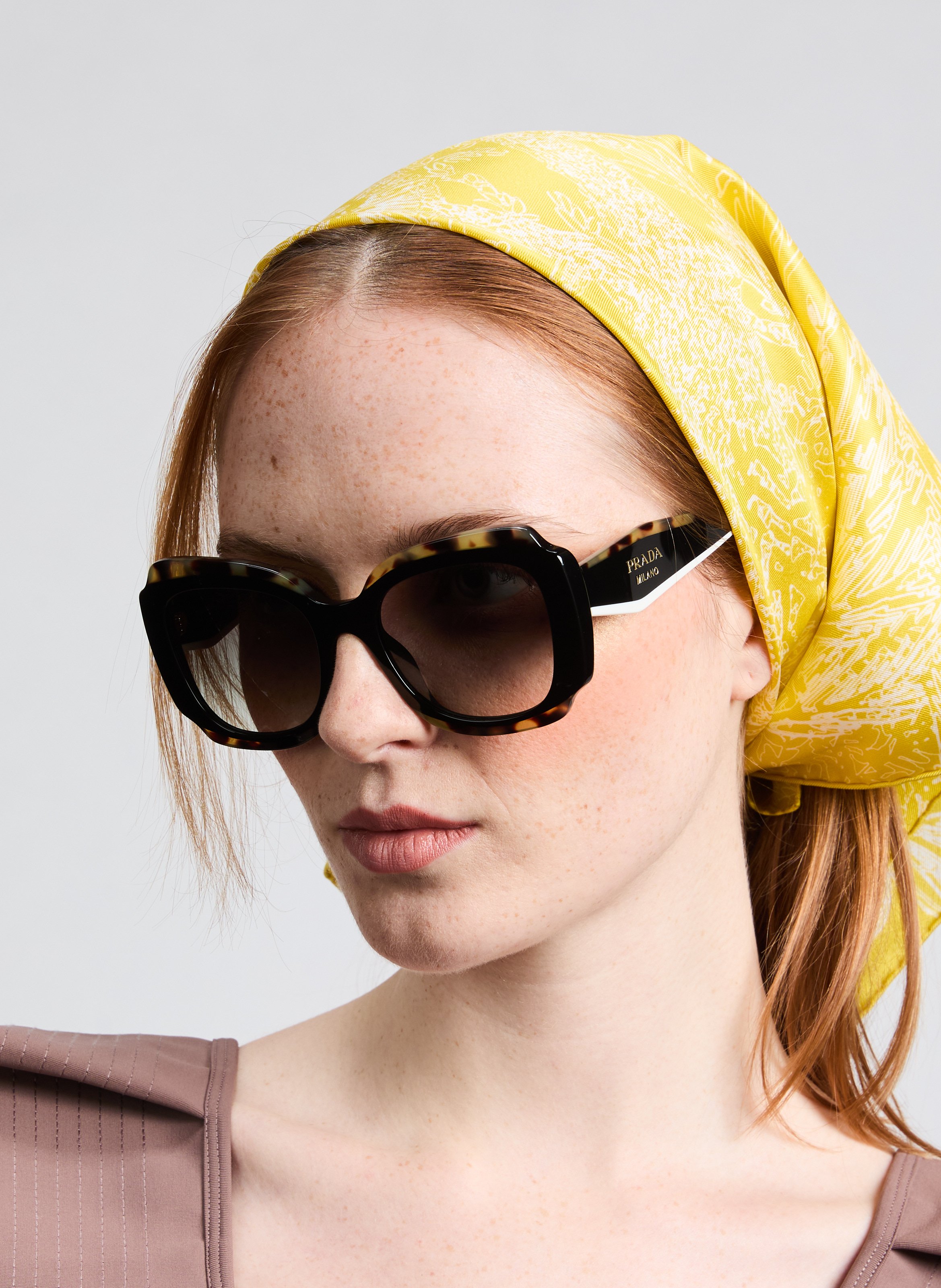 Lunettes de soleil PRADA No color