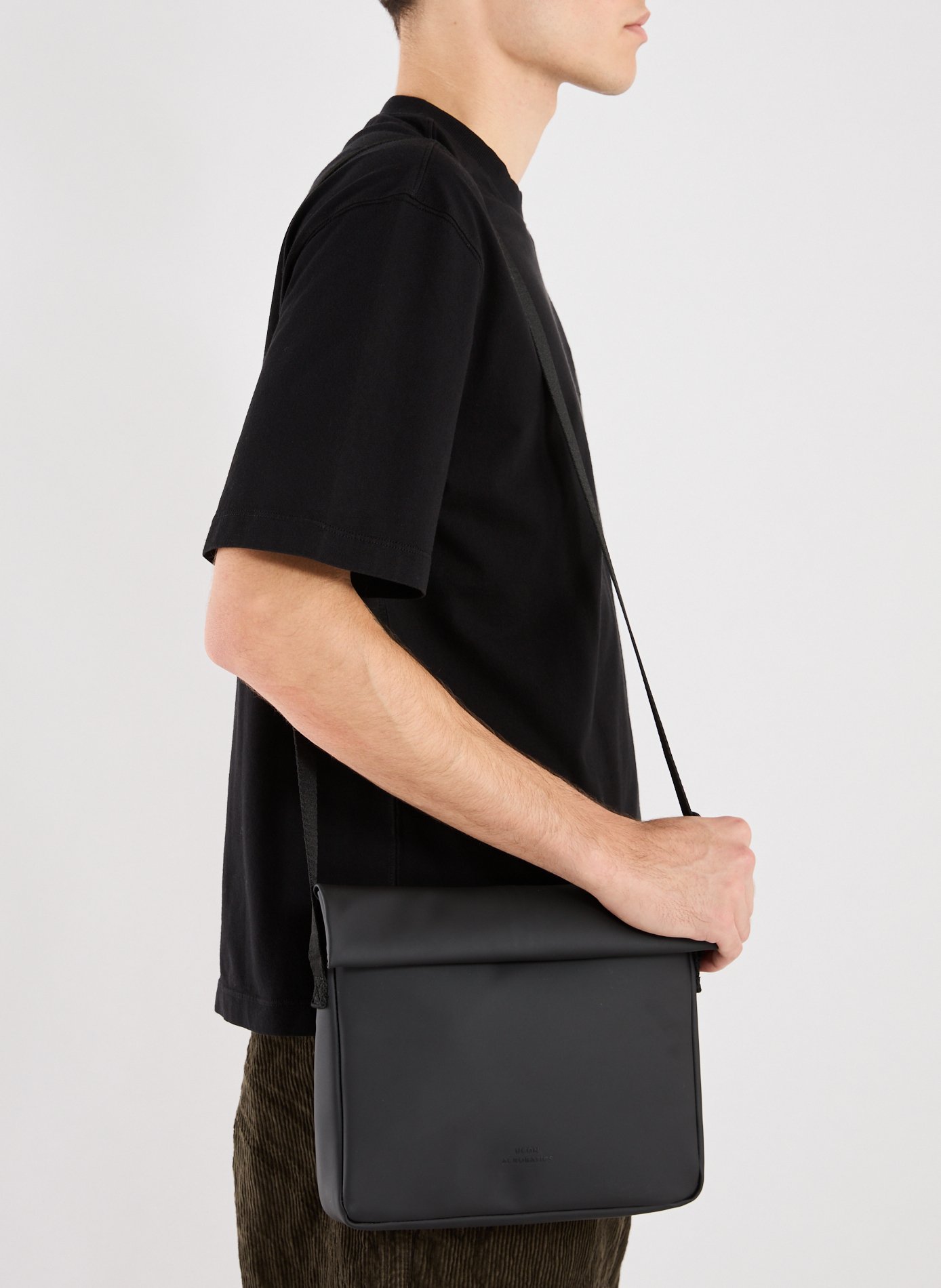 Javrven shoulder bag UCON ACROBATICS Black