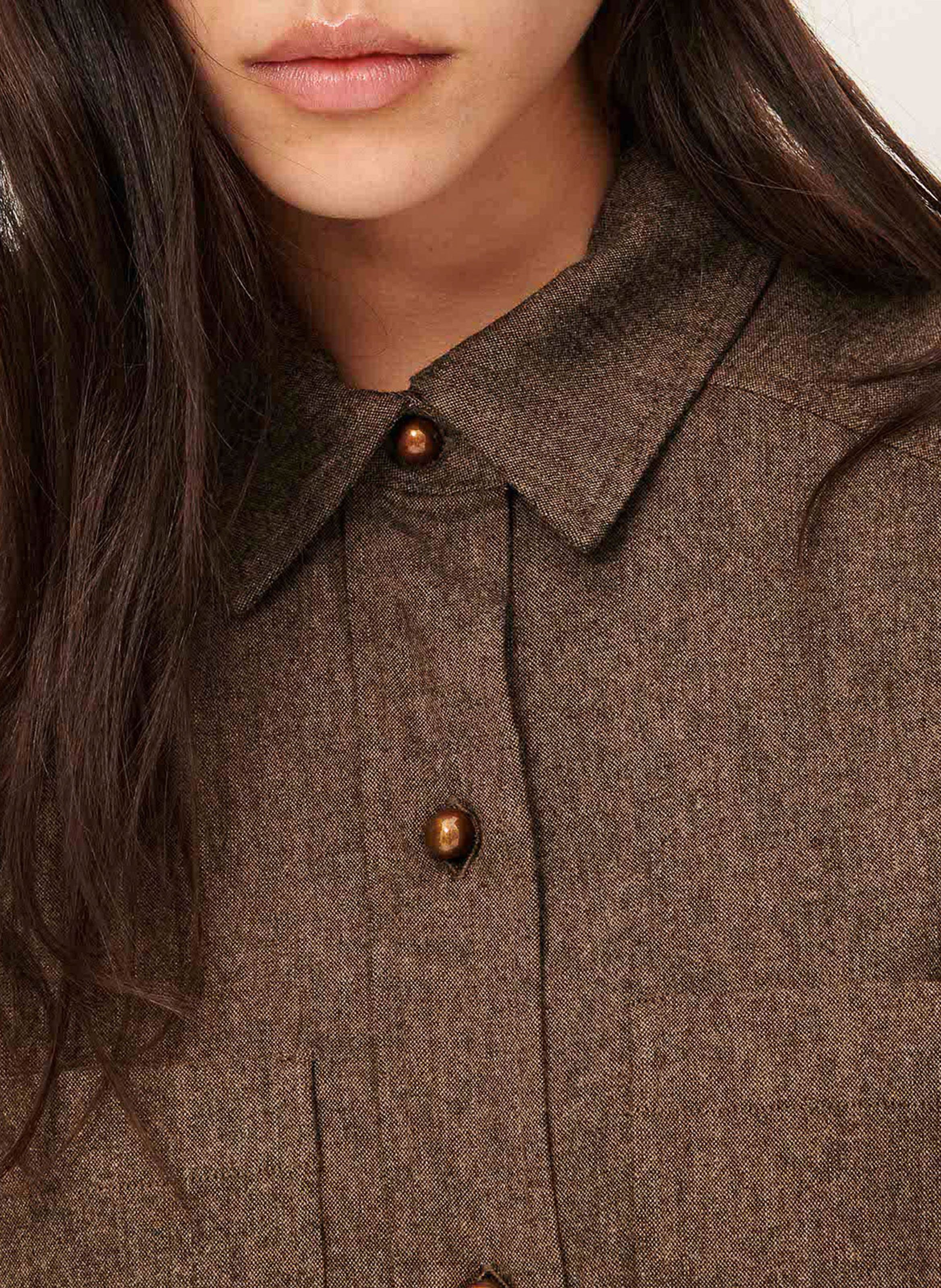 Chemise courte unie à poches plaquées theowool SESSUN Marron
