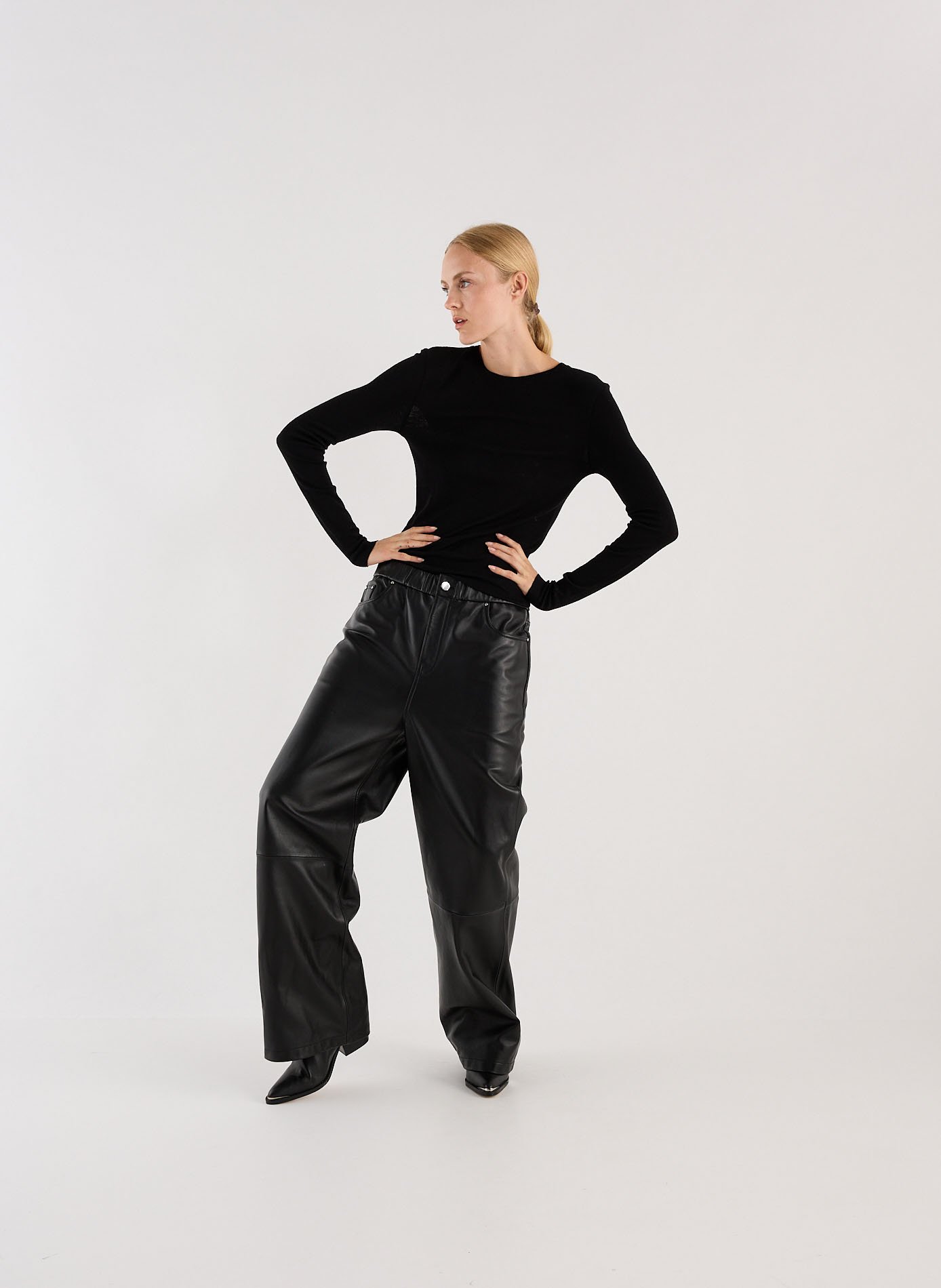 Fine wool jumper SAISON 1865 Black