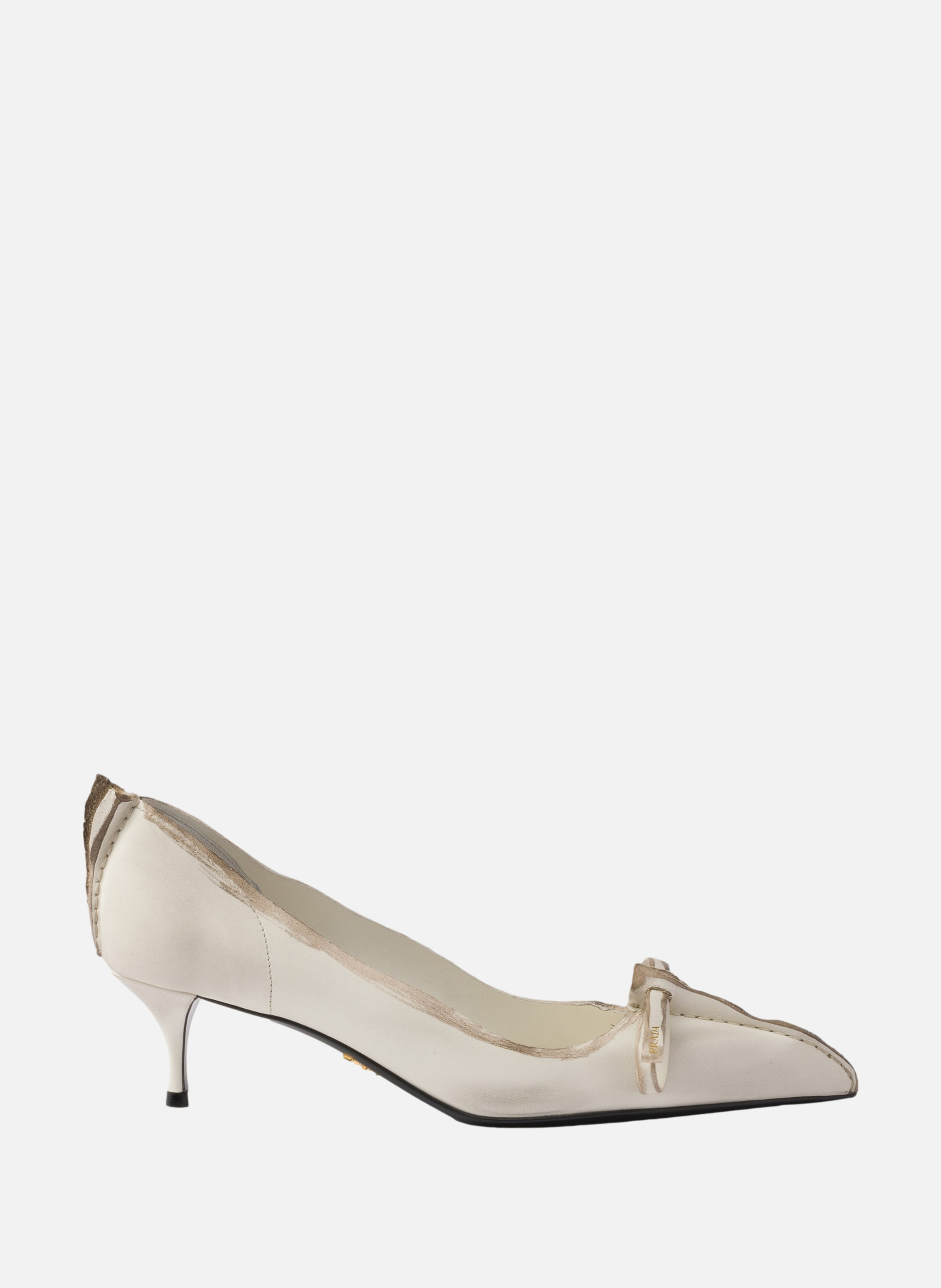 Escarpins en cuir vieilli PRADA Beige
