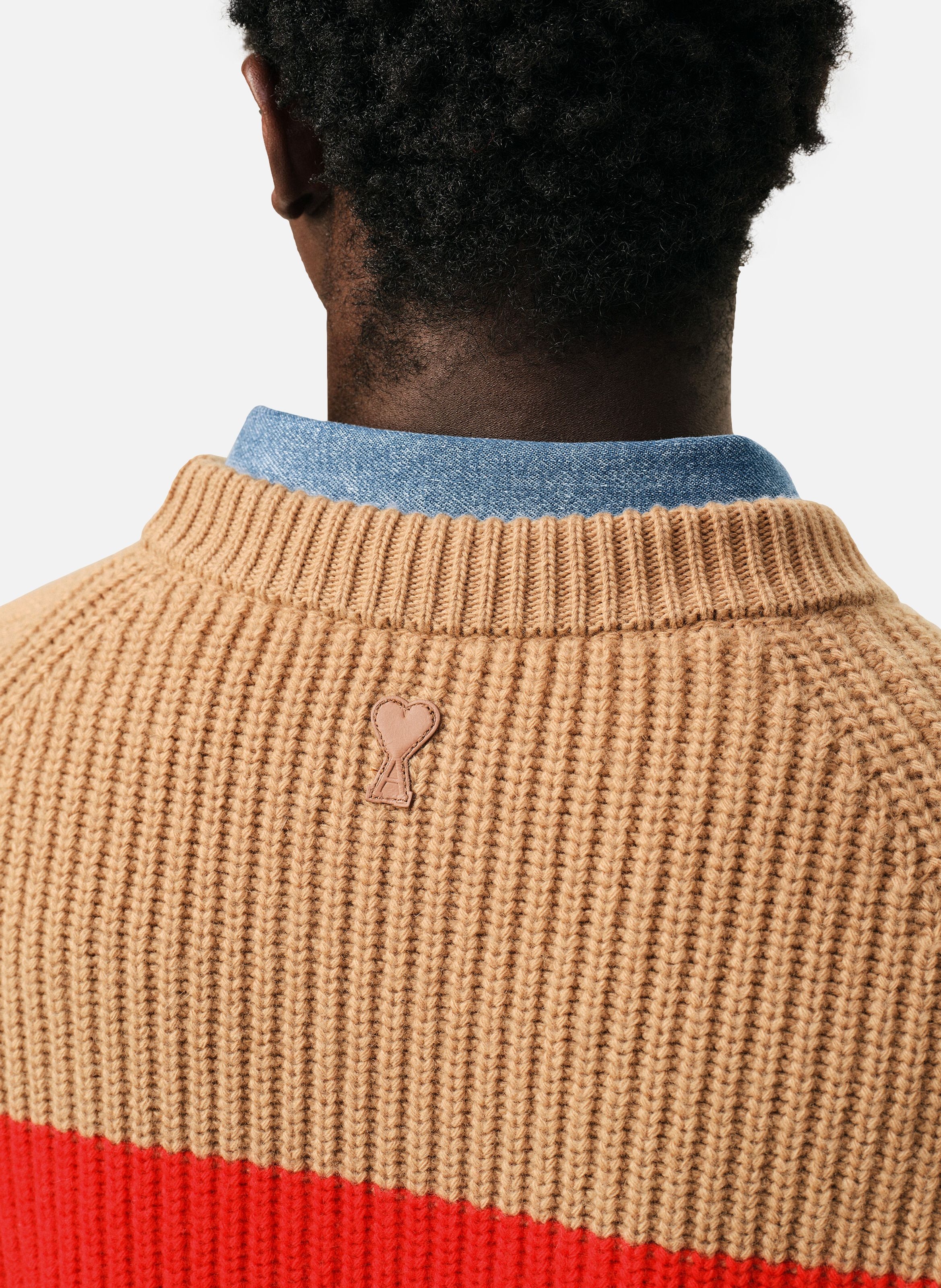 Pull col rond avec motif point de croix en laine unisexe AMI PARIS Marron