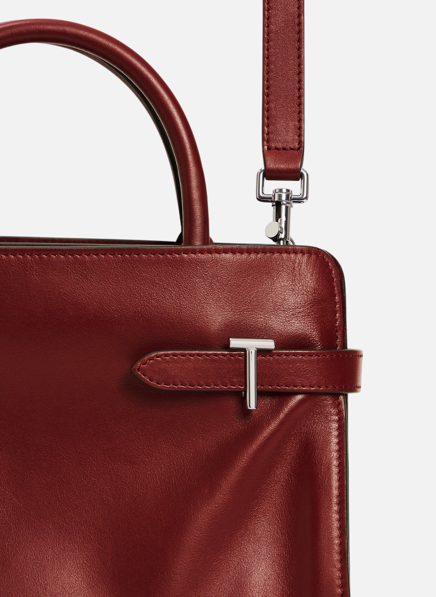 Sac à main moyen modèle emie en cuir lisse et nubuck LE TANNEUR Rouge