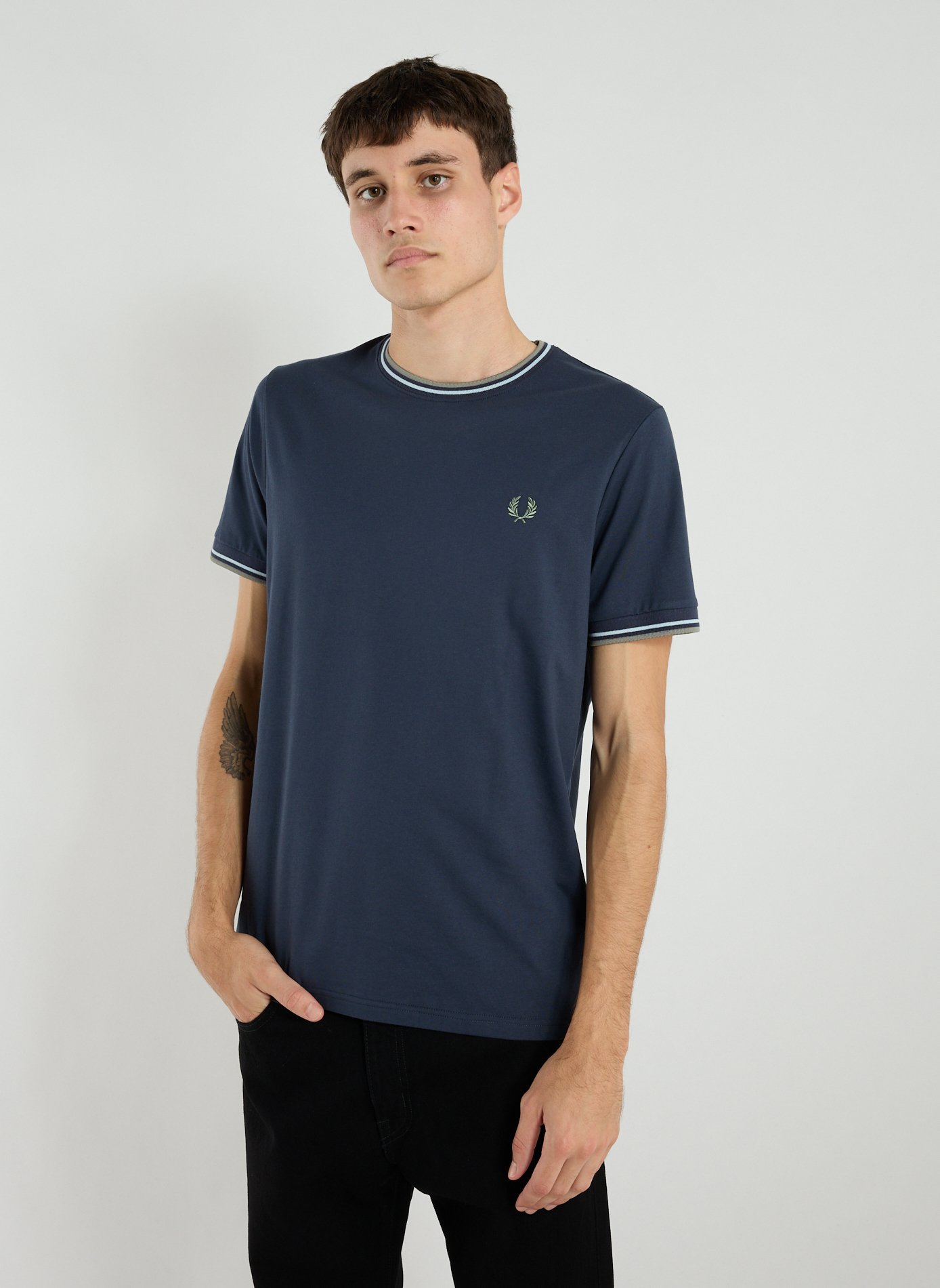 FRED PERRY T-shirt brodé en coton Bleu
