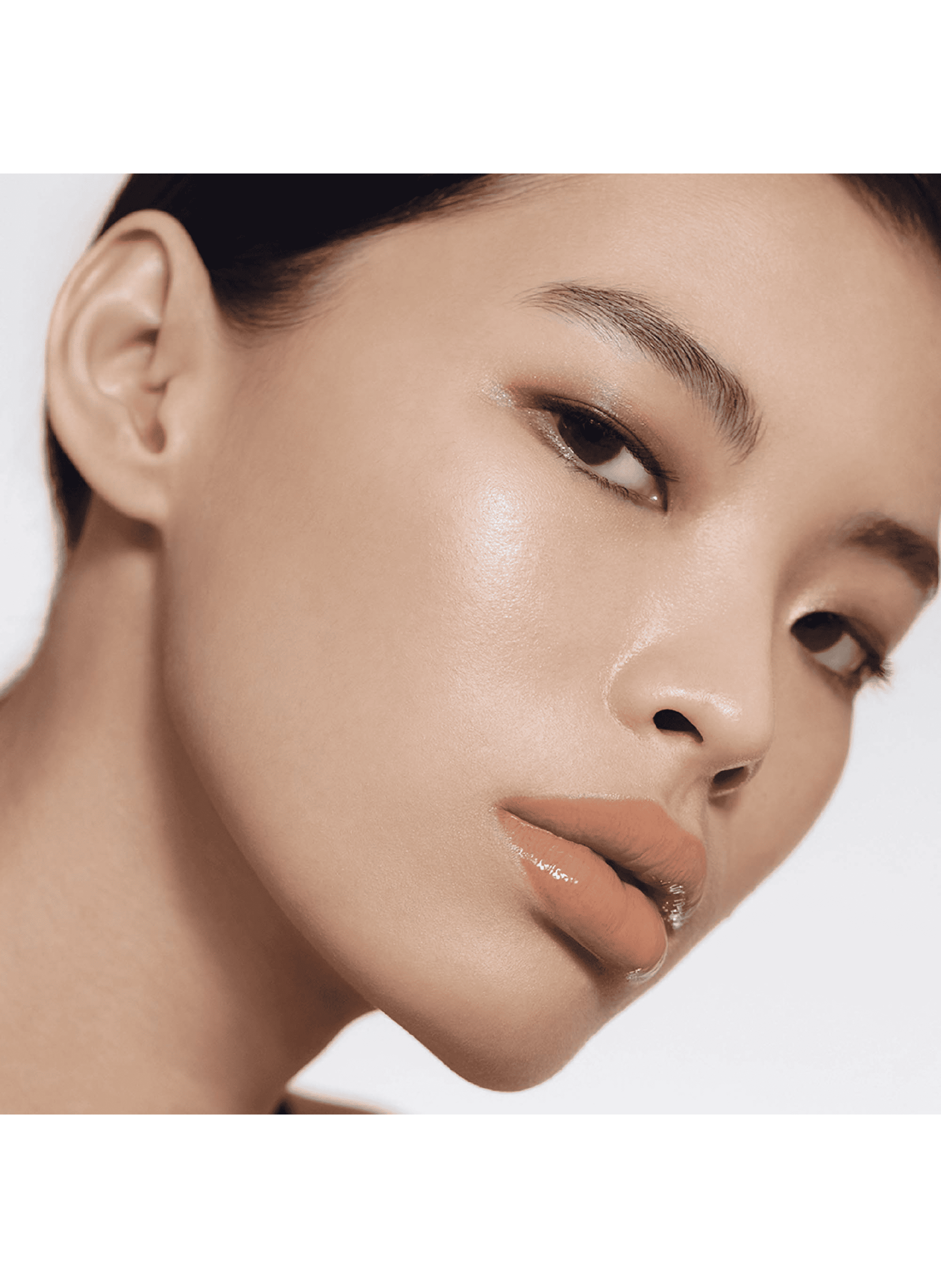 Posh Gloss VICTORIA BECKHAM Tanline