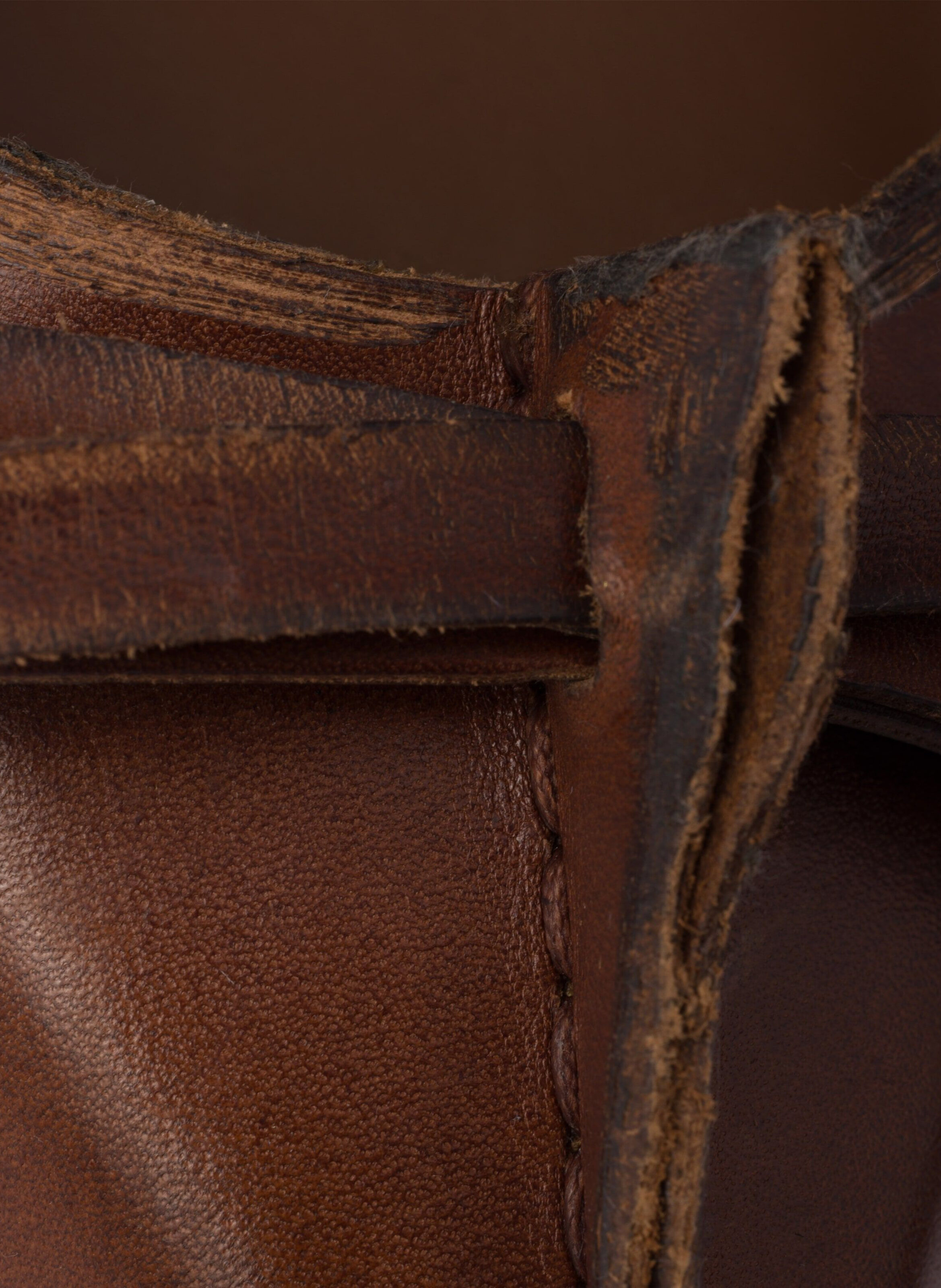 Escarpins en cuir vieilli PRADA Marron