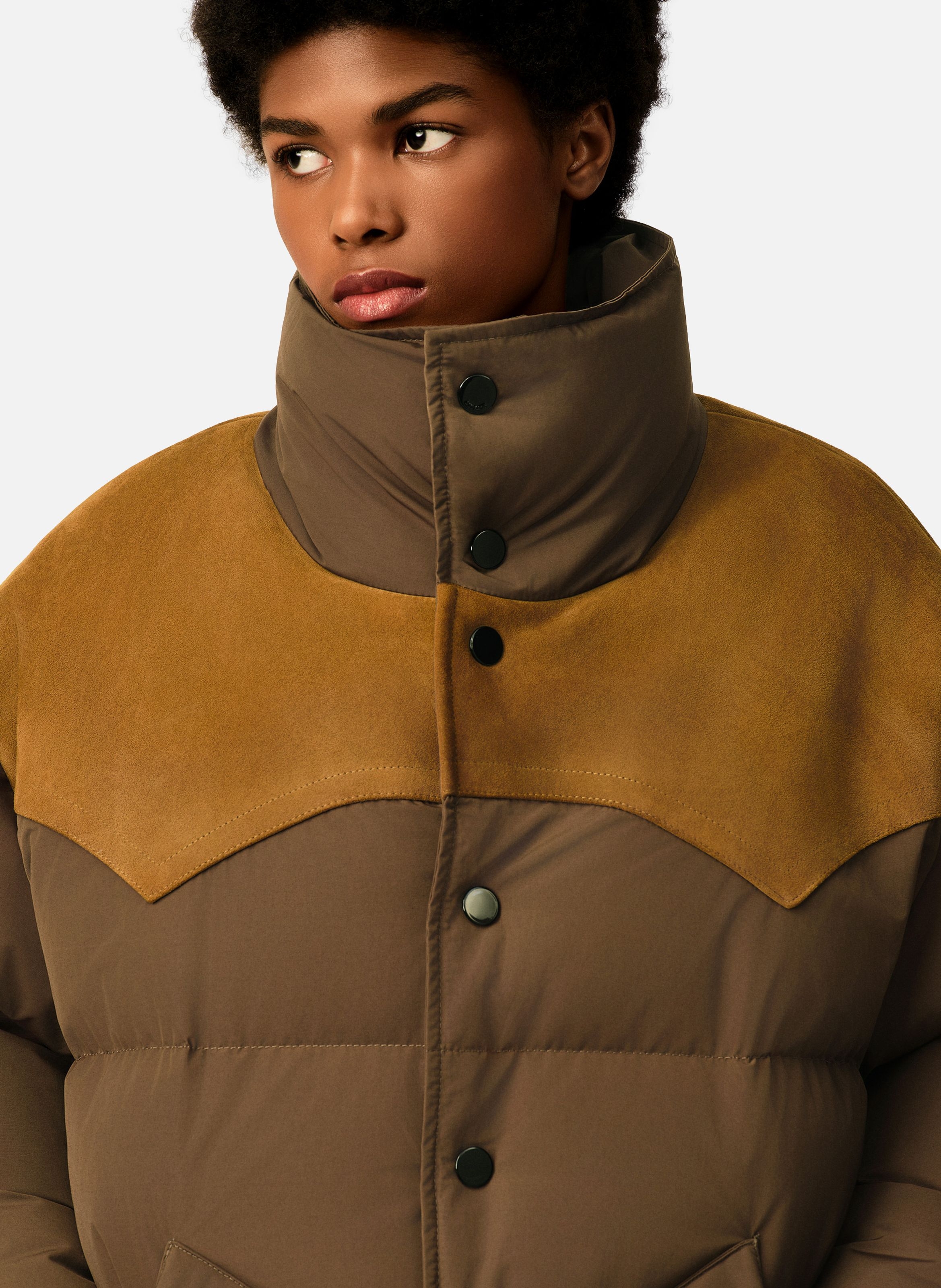 Doudoune unisexe en nylon et coton avec empiècement unisexe en cuir AMI PARIS Marron