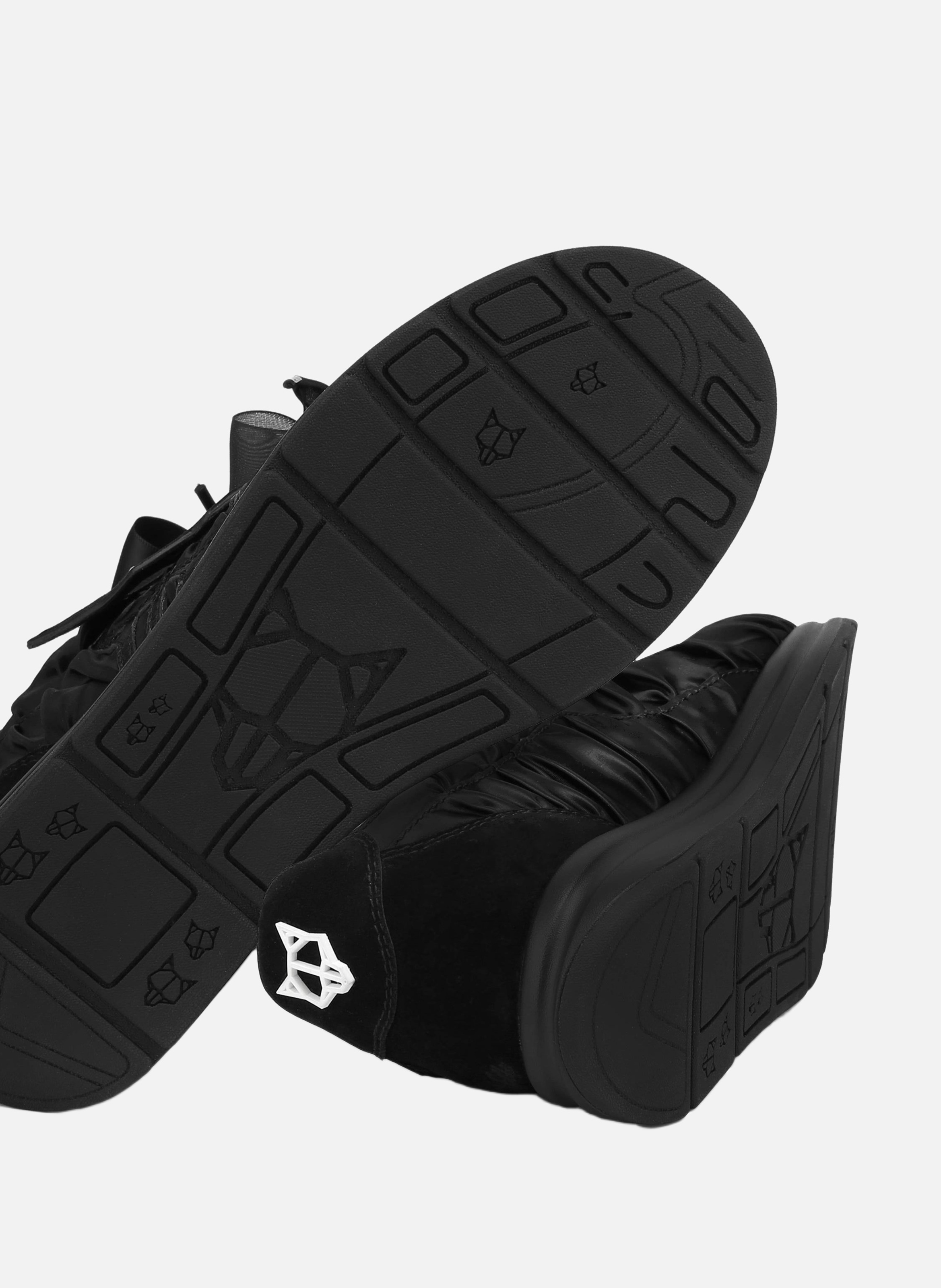 Baskets expensed NAKED WOLFE Noir