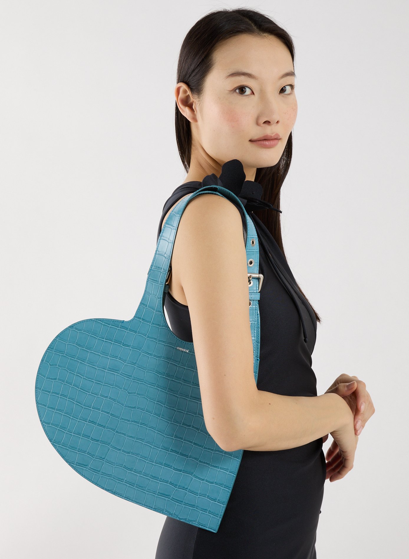 Sac épaule coeur aspect peau de crocodile en cuir COPERNI Bleu