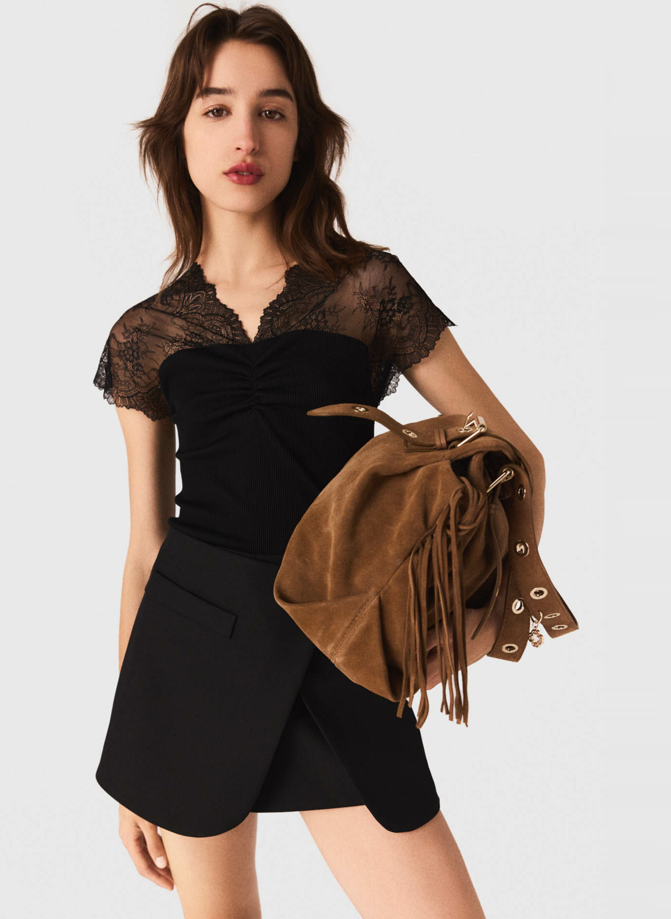 Top col v à dentelle MAJE Noir
