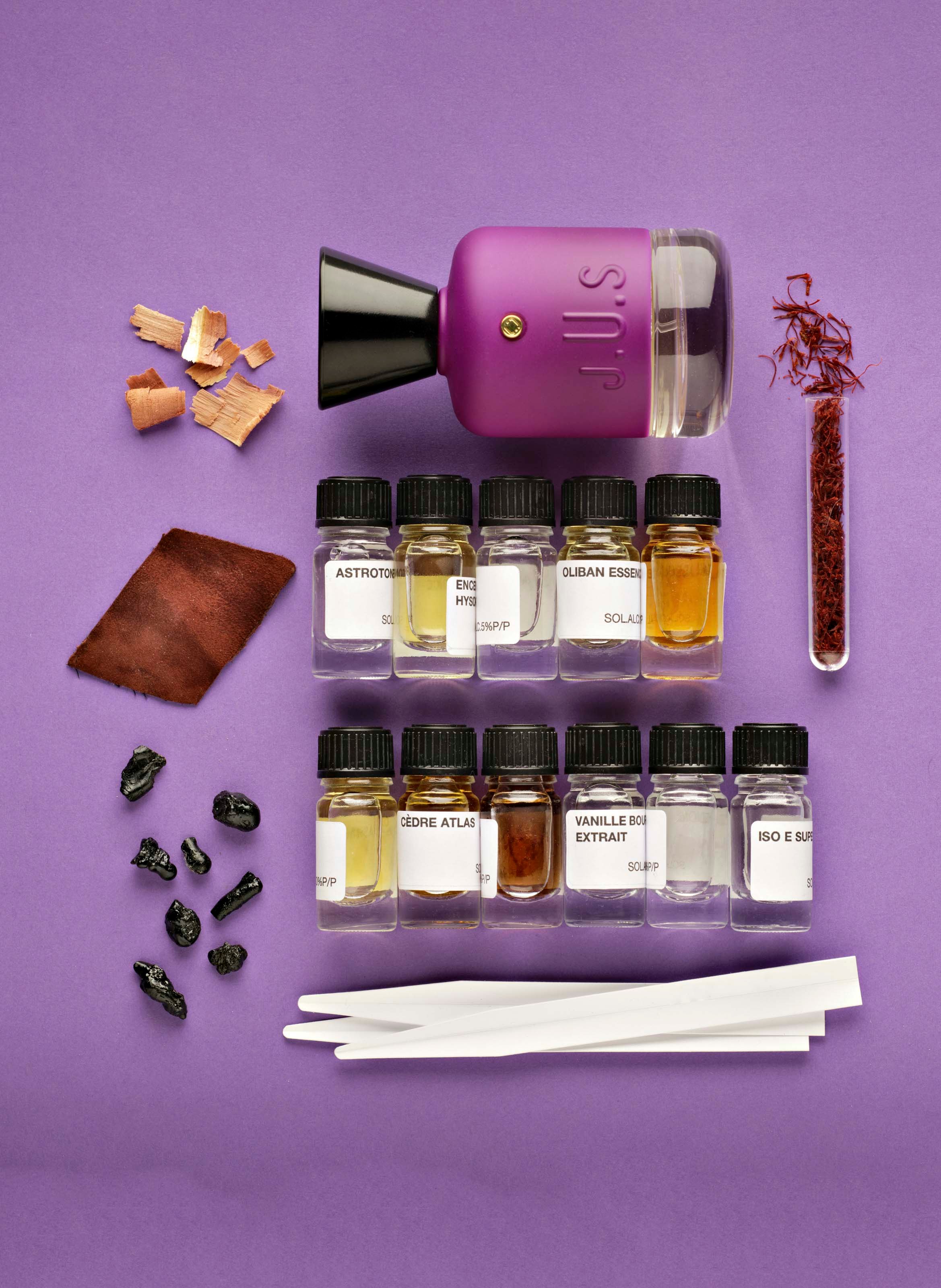 Ultrahot perfume J.U.S No color