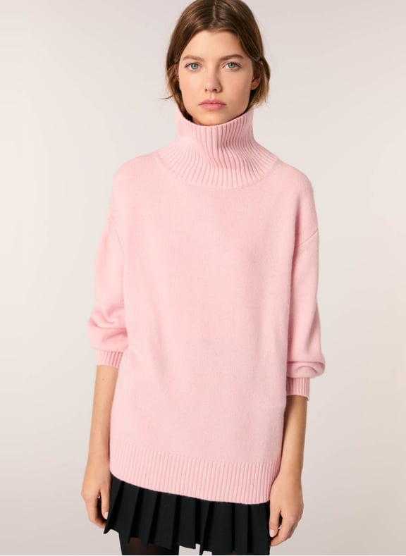 Pull col montant en laine mélangée Rose by MAJE MAJE Pull col montant en laine mélangée Rose