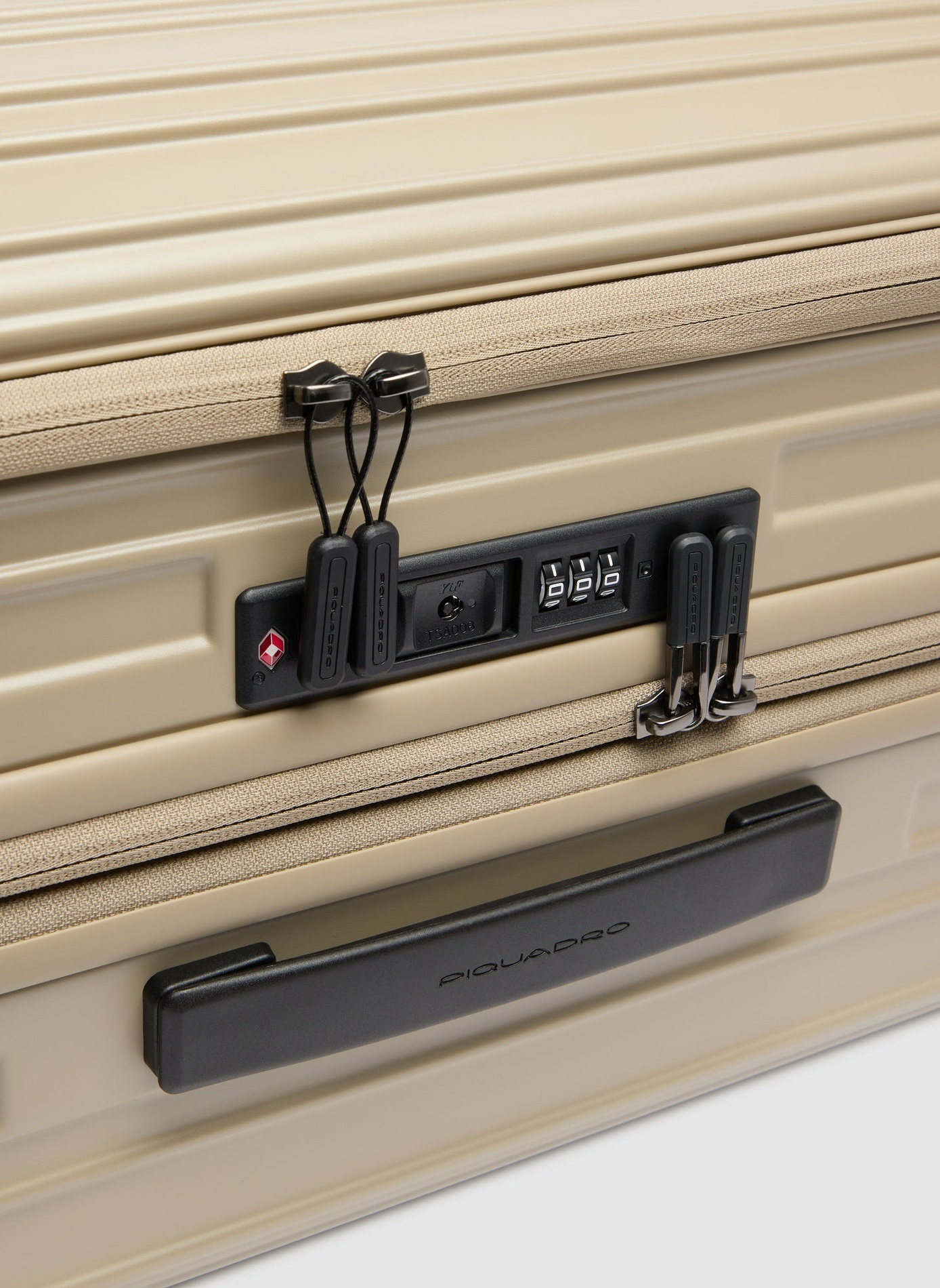 Valise taille moyenne à 4 roues expansible PIQUADRO Beige