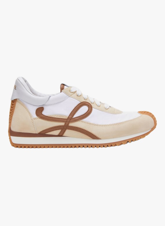 Baskets basses Flow Runner 2.0 en cuir velours mélangé | Beige by LOEWE Baskets basses Flow Runner 2.0 en cuir velours mélangé Beige