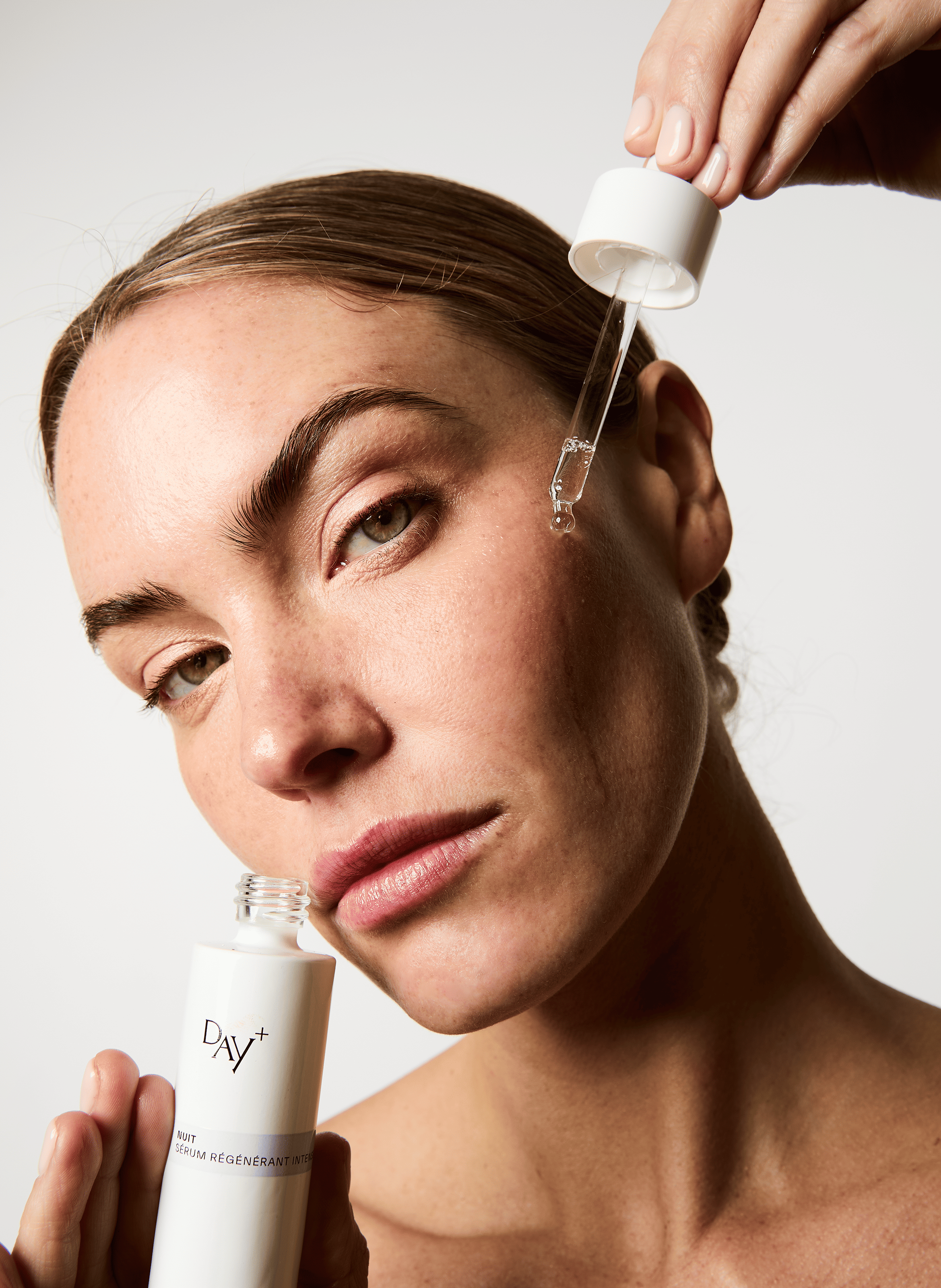 Sérum Nuit Régénérant Intense DAY+ No color