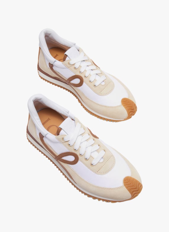 Baskets basses Flow Runner 2.0 en cuir velours mélangé | Beige by LOEWE Baskets basses Flow Runner 2.0 en cuir velours mélangé Beige