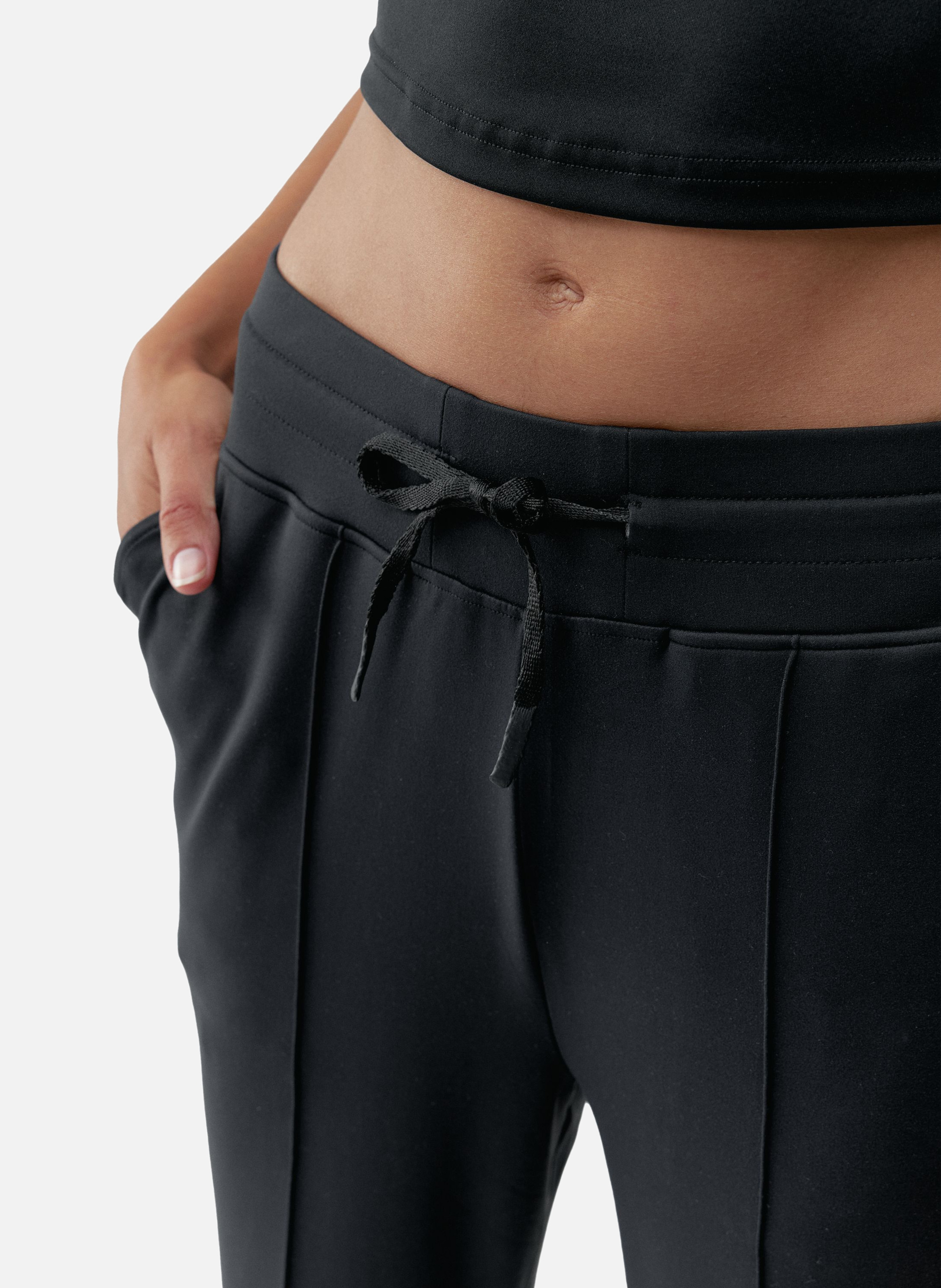 Pantalon de sport Performance Athleisure LEILA BORN LIVING YOGA Noir