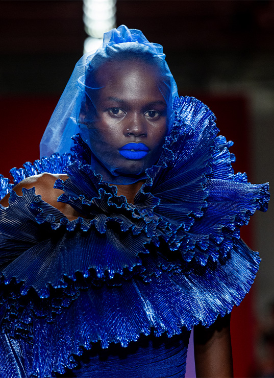 LES 5 TENDANCES BEAUTÉ DE 2024 REPÉRÉES À LA FASHION WEEK Edito, Beauté, Tendances, Makeup, Fashion Week, 2024
