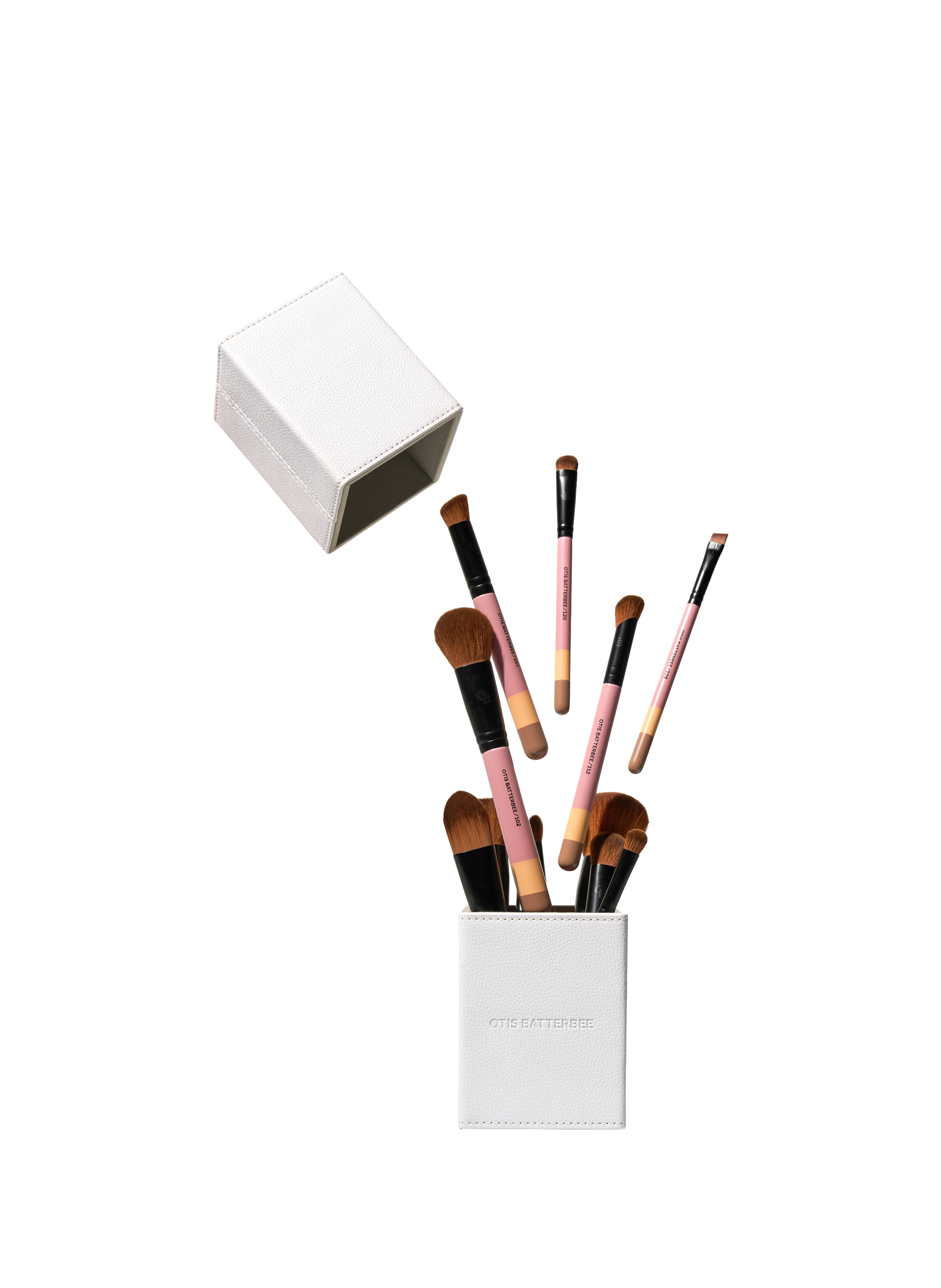 Set of 12 makeup brushes OTIS BATTERBEE Pink