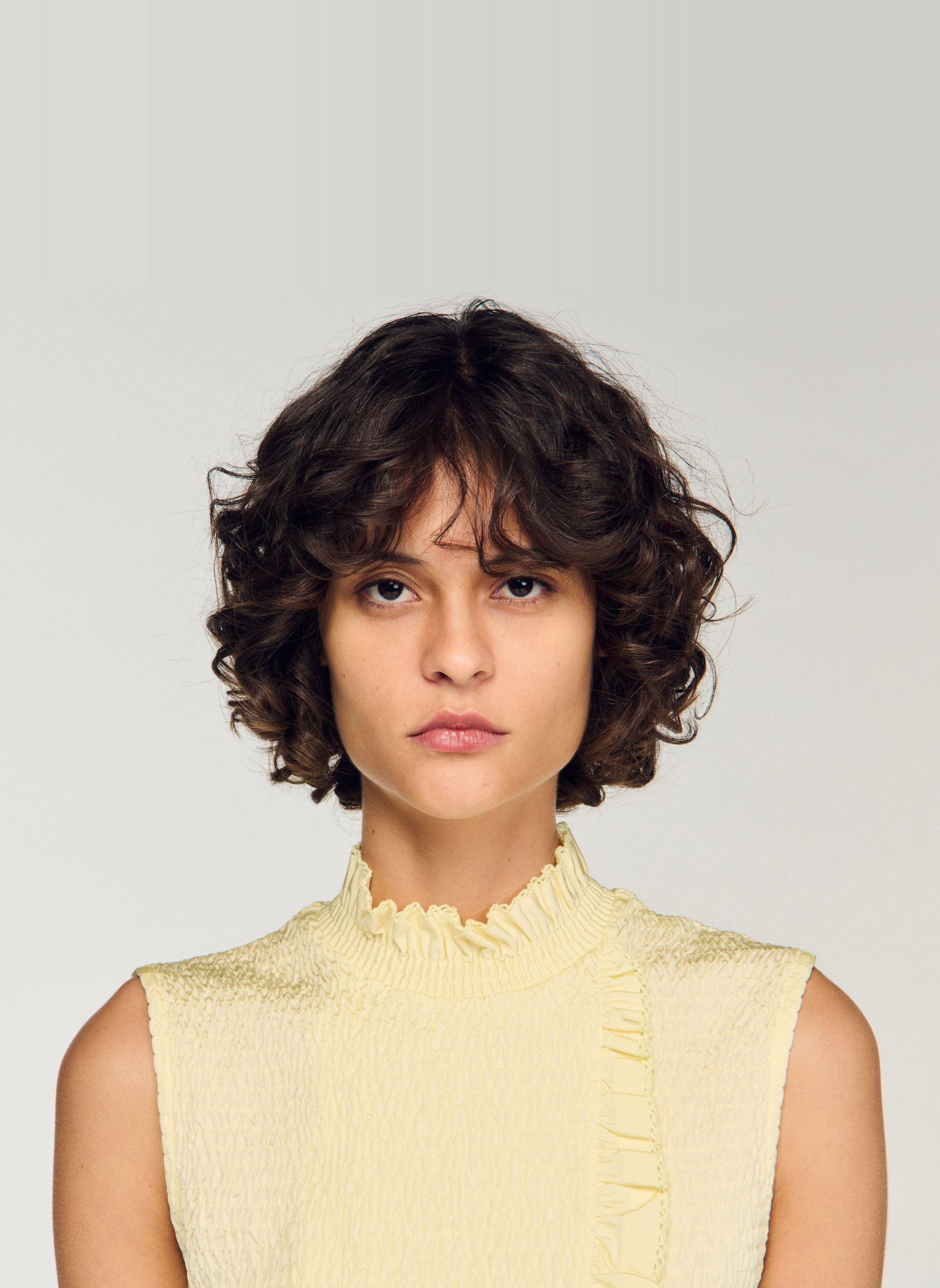 Top ajusté col montant SANDRO Jaune