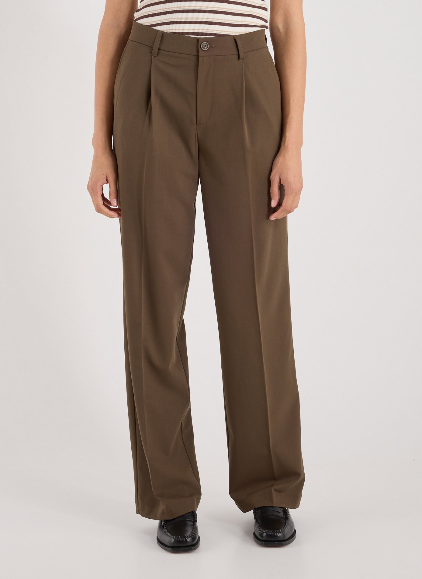 GUESS Straight Leg Pants in Solid Color Brown