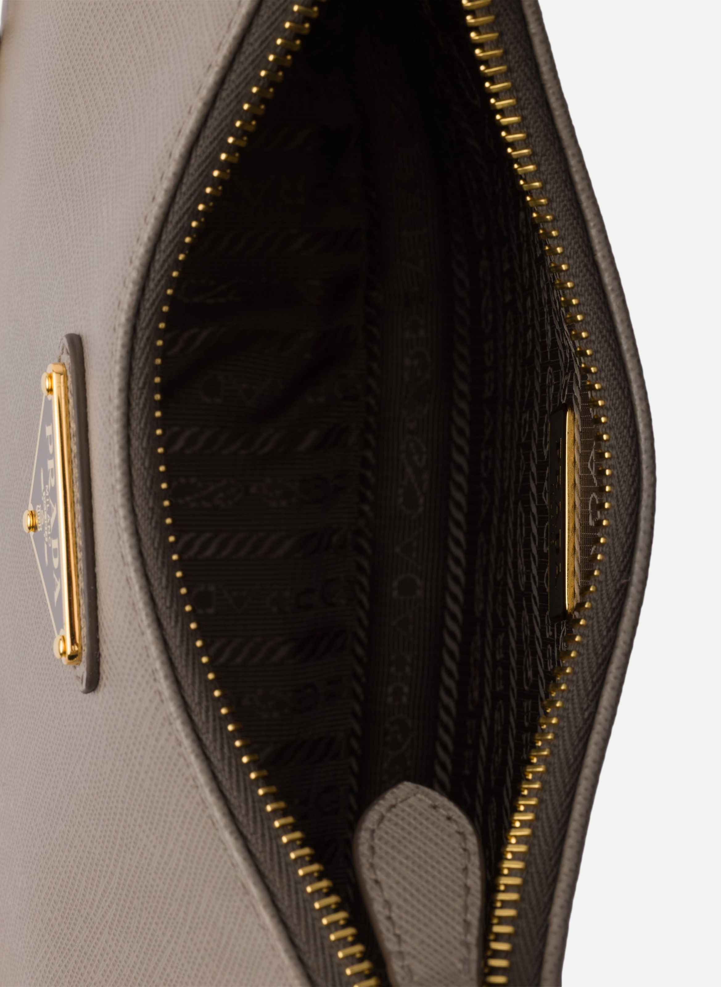 Sac prada re-edition 2005 en cuir saffiano PRADA Gris