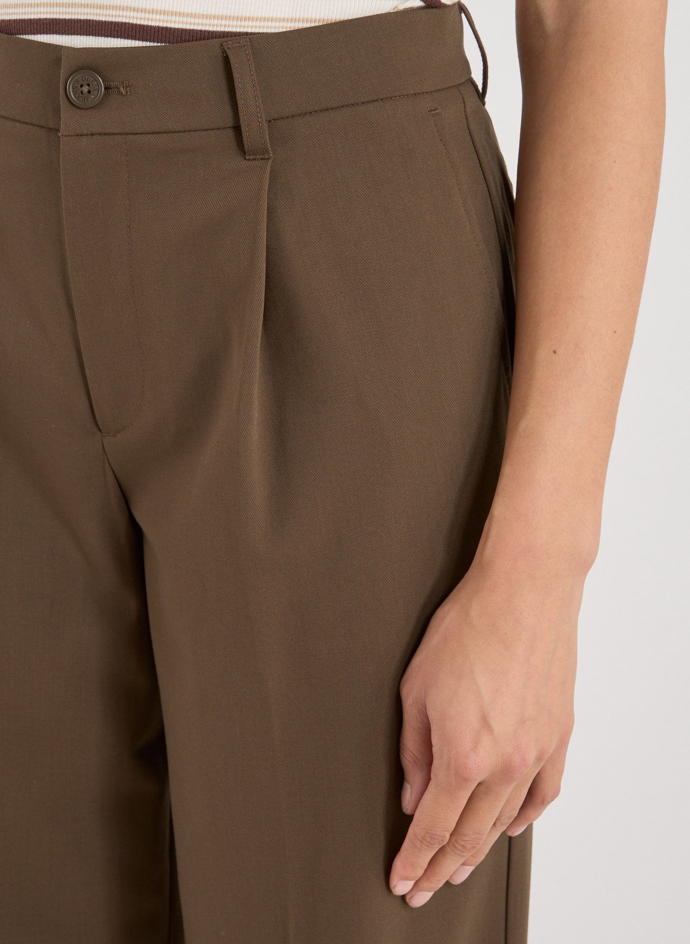 Straight Leg Pants in Solid Color GUESS Brown
