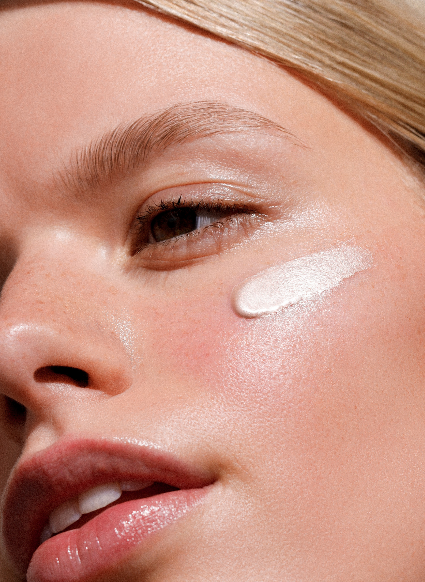 Fluide éclat DR HAUSCHKA No color