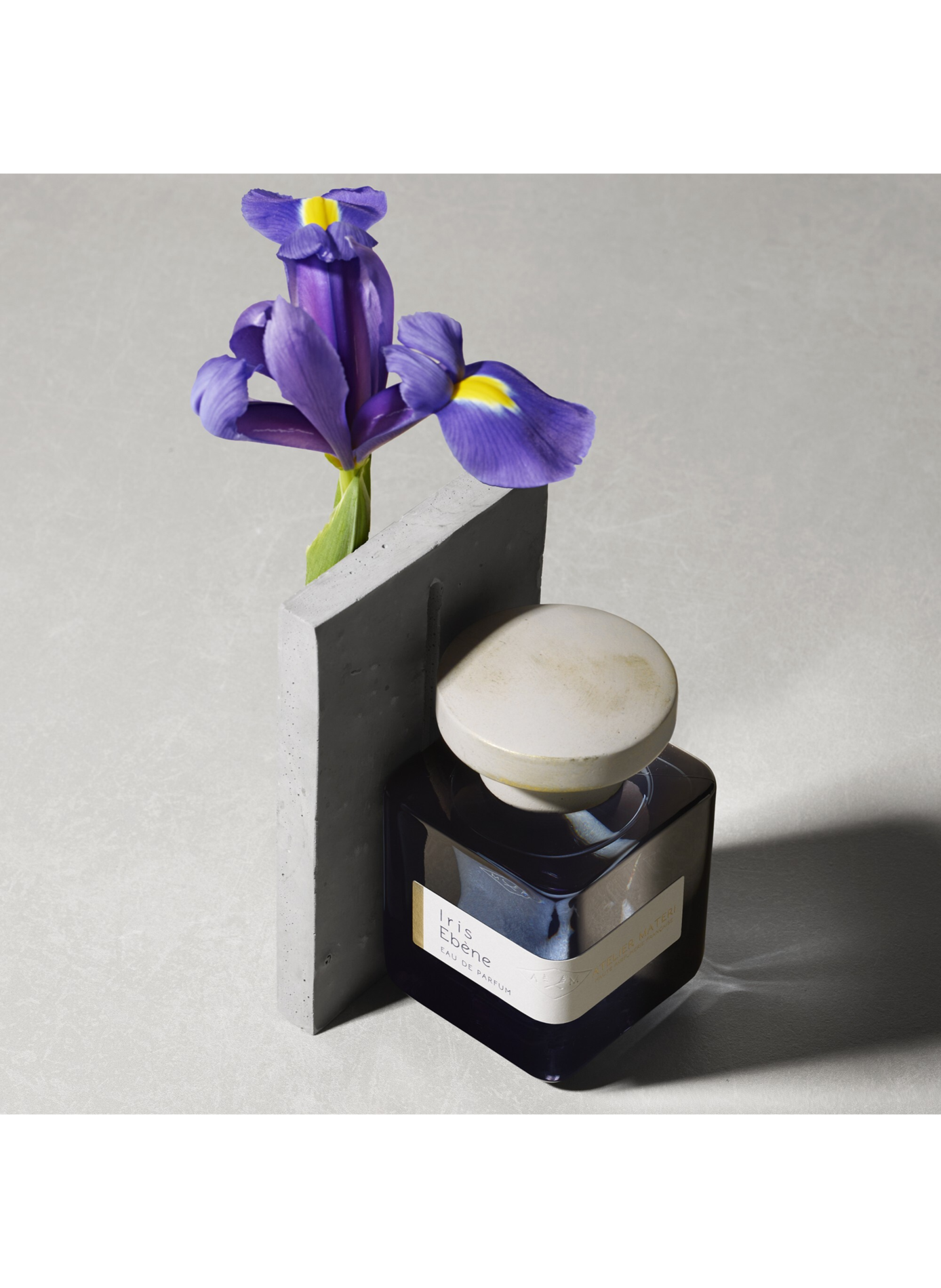 Eau de Parfum - Iris Ebbenhout ATELIER MATERI No color