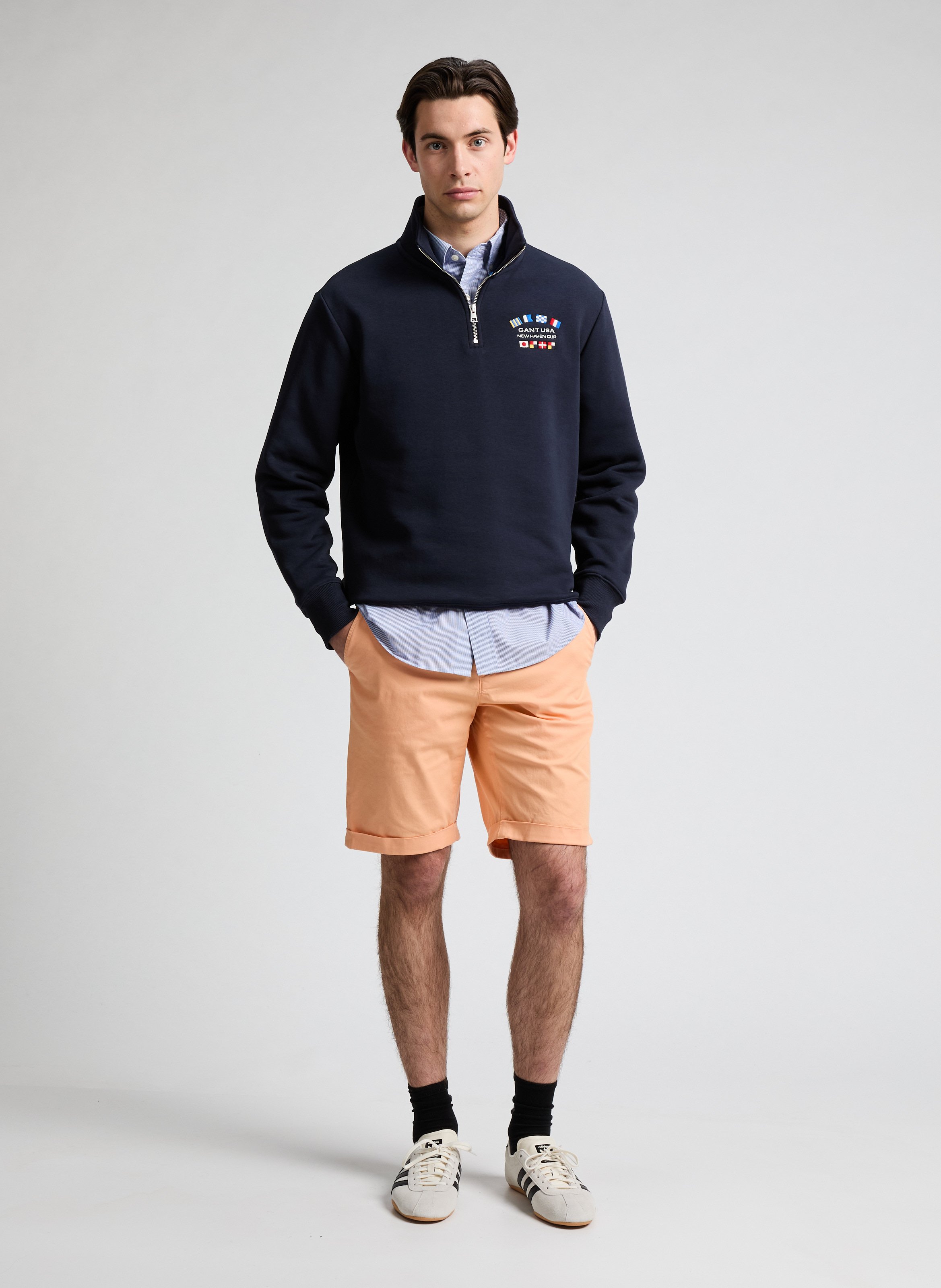 Straight embroidered sweatshirt in mixed cotton Blue