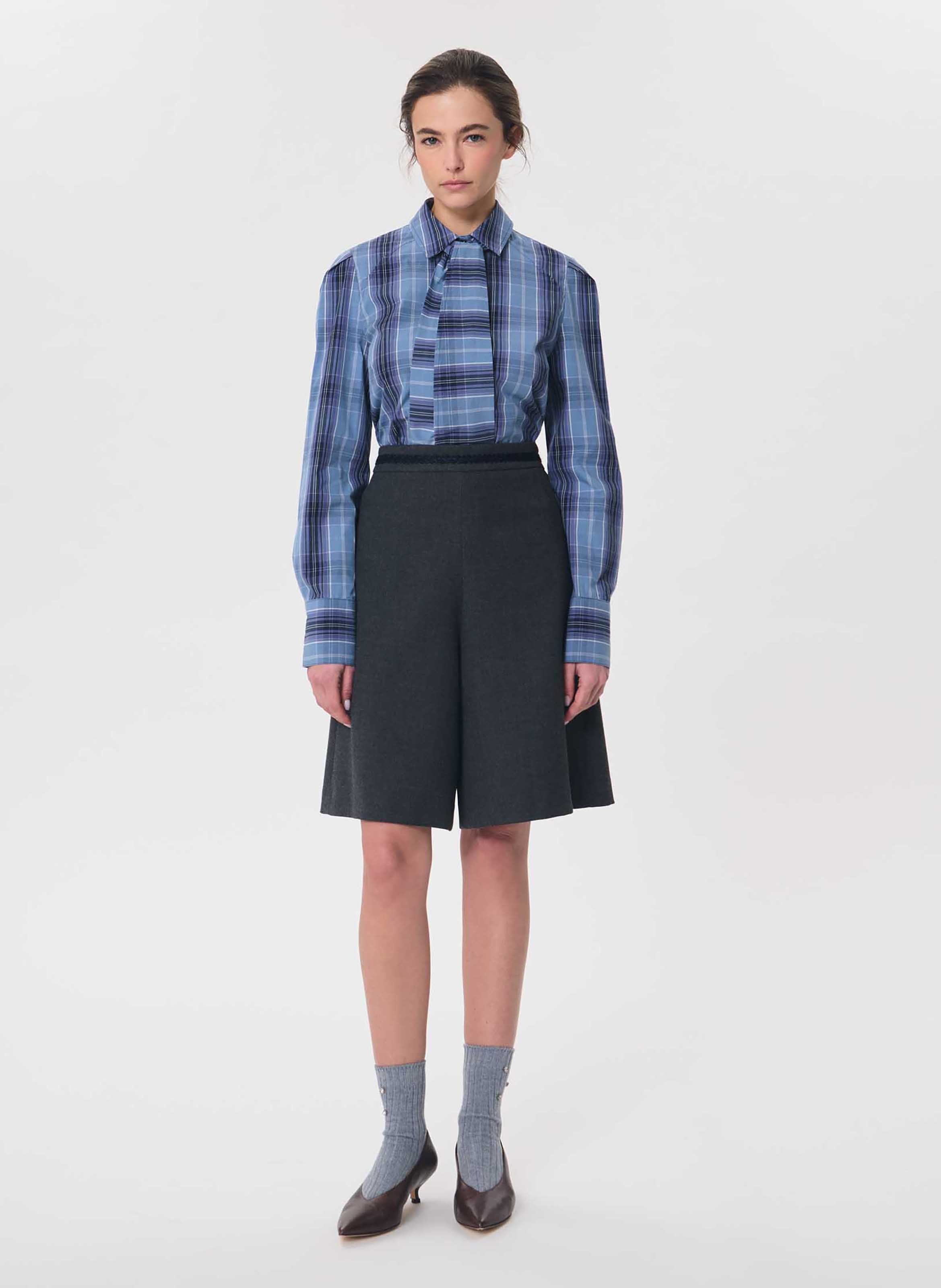Short stan TARA JARMON Gris