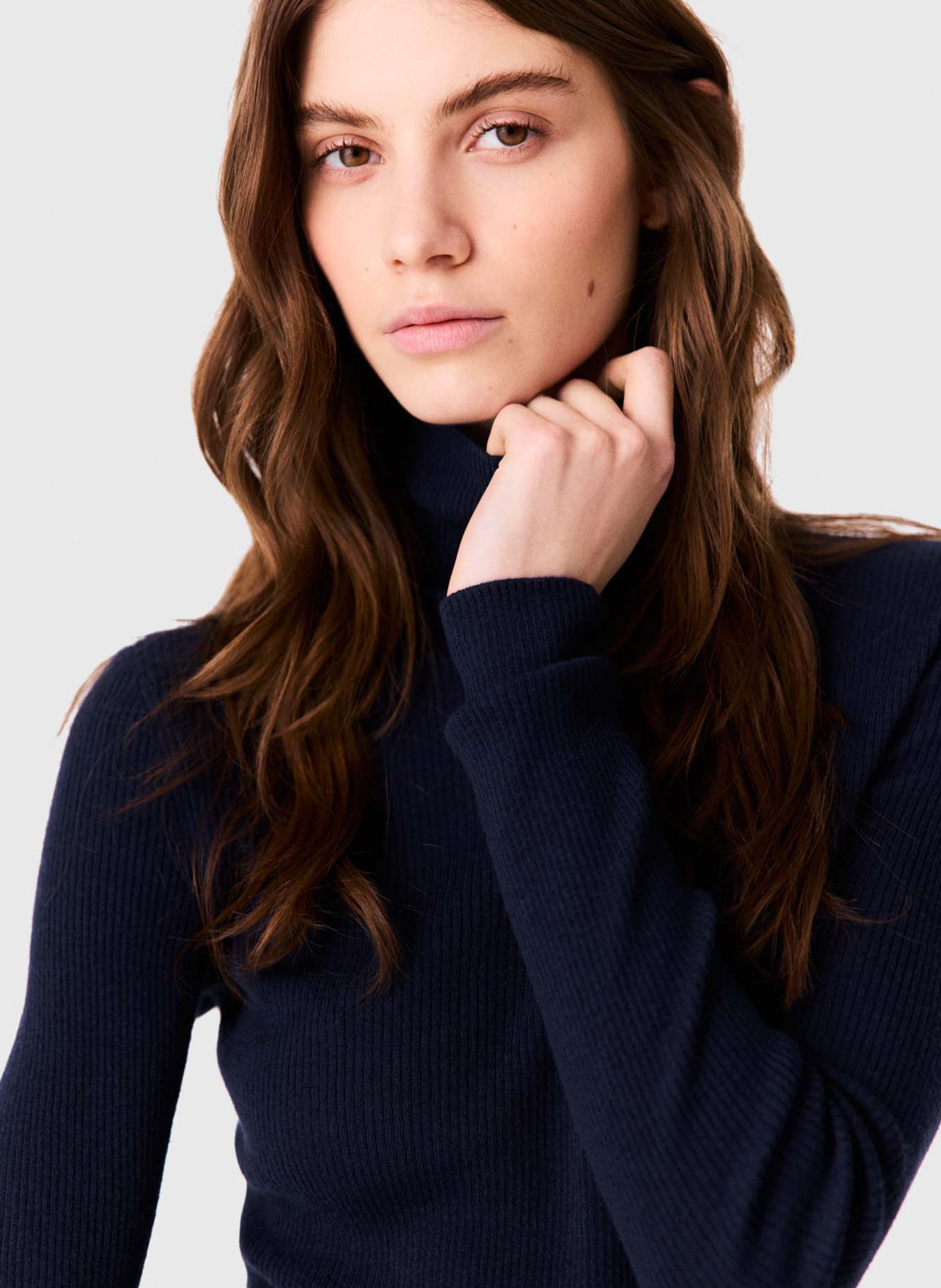 Pull moulant en laine et soie MAJE Bleu