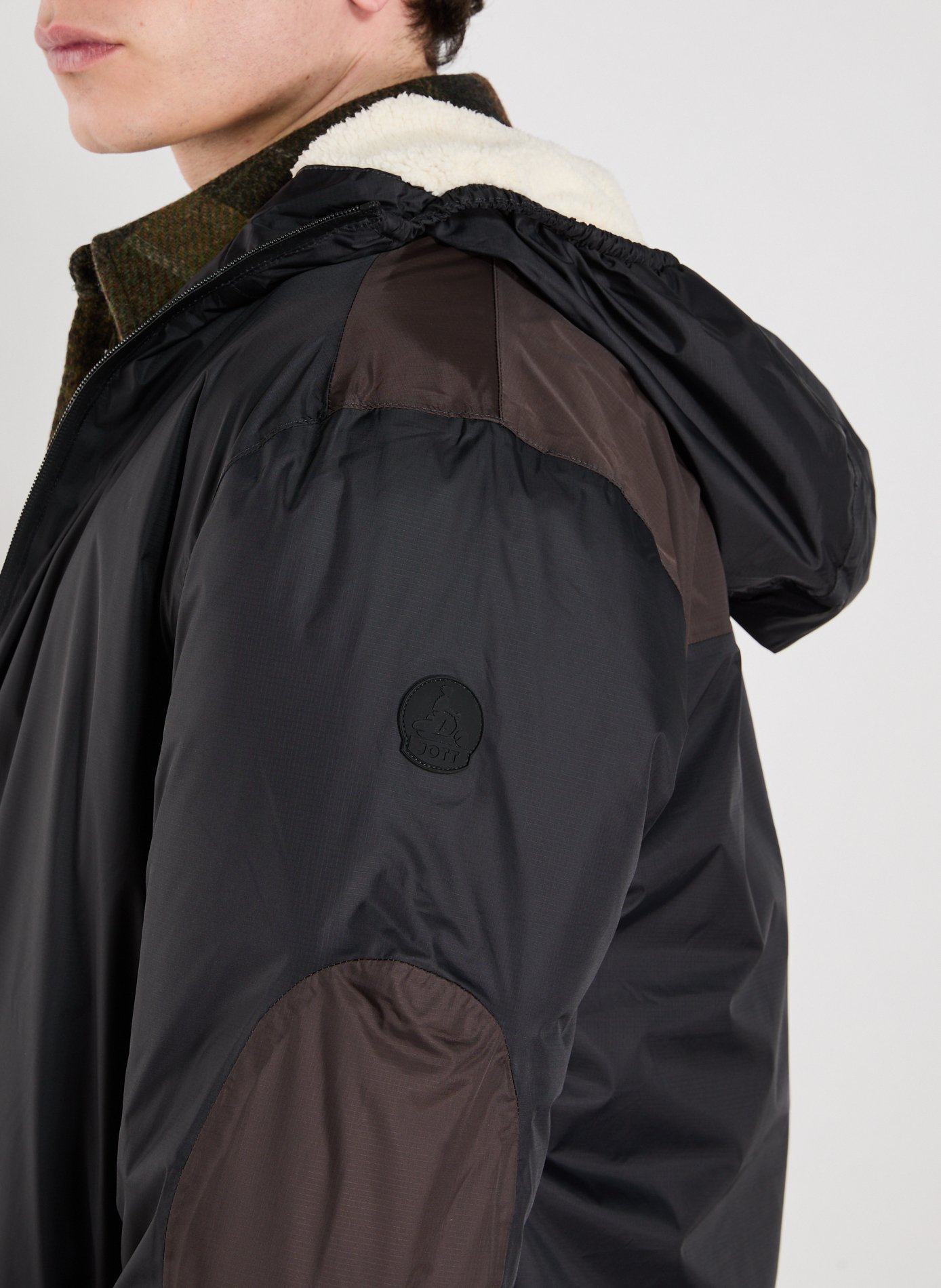 Parka à capuche mi-longue JOTT Noir