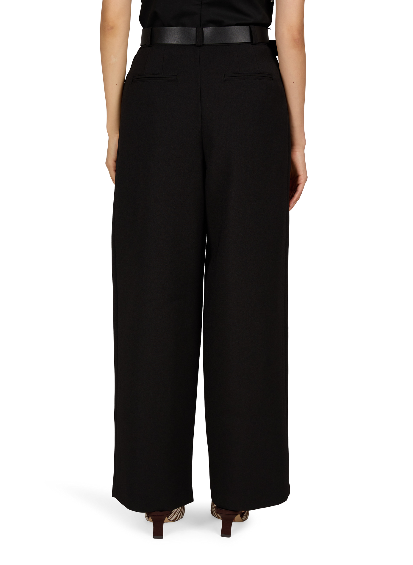 Matteo trousers with tucked-in belt SOURCE UNKNOWN Black