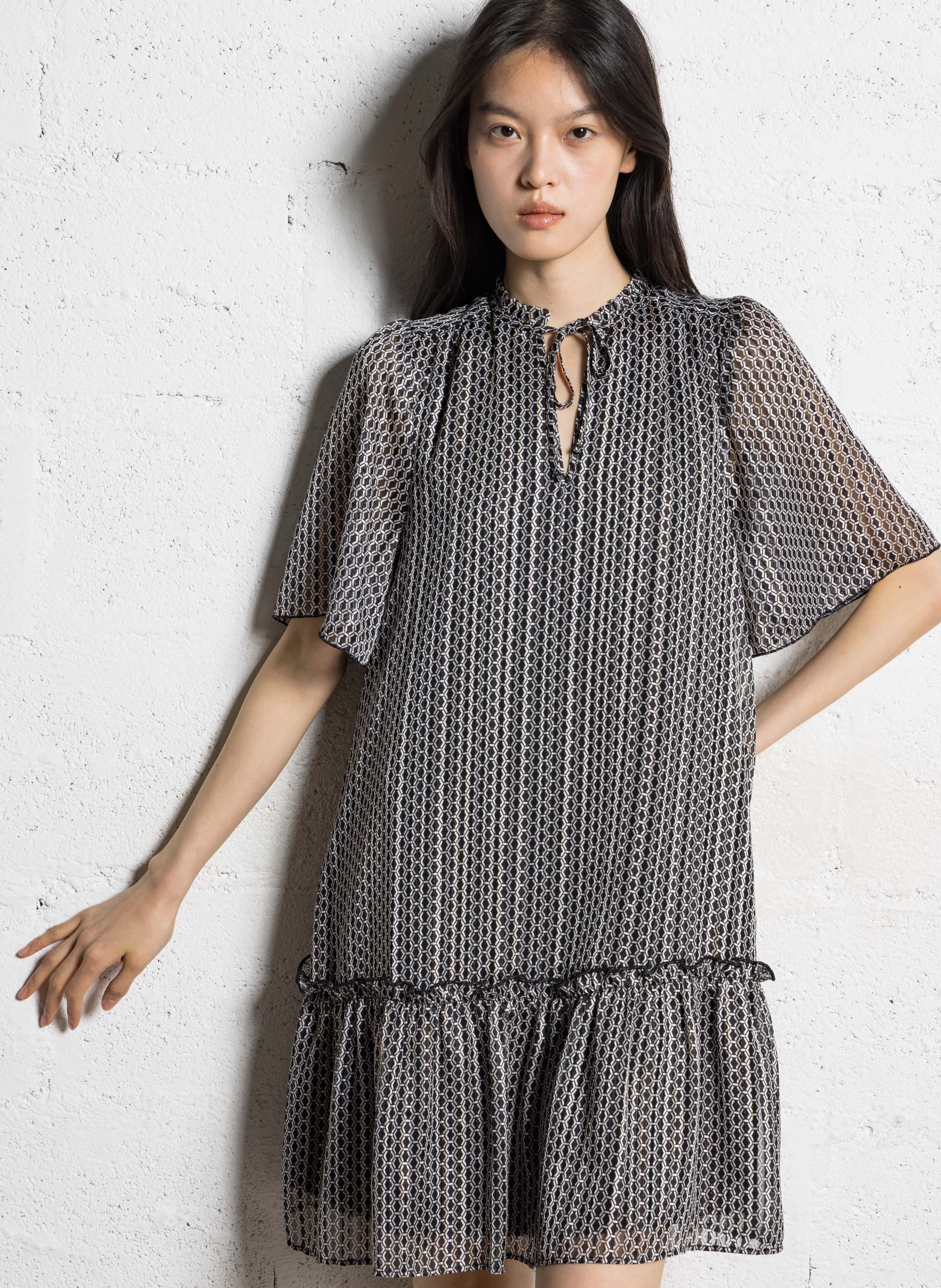 Robe courte col collerette imprimé graphique IKKS Noir