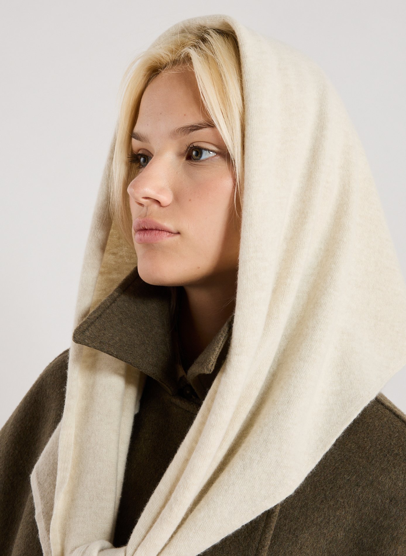 Wool-blend scarf Beige