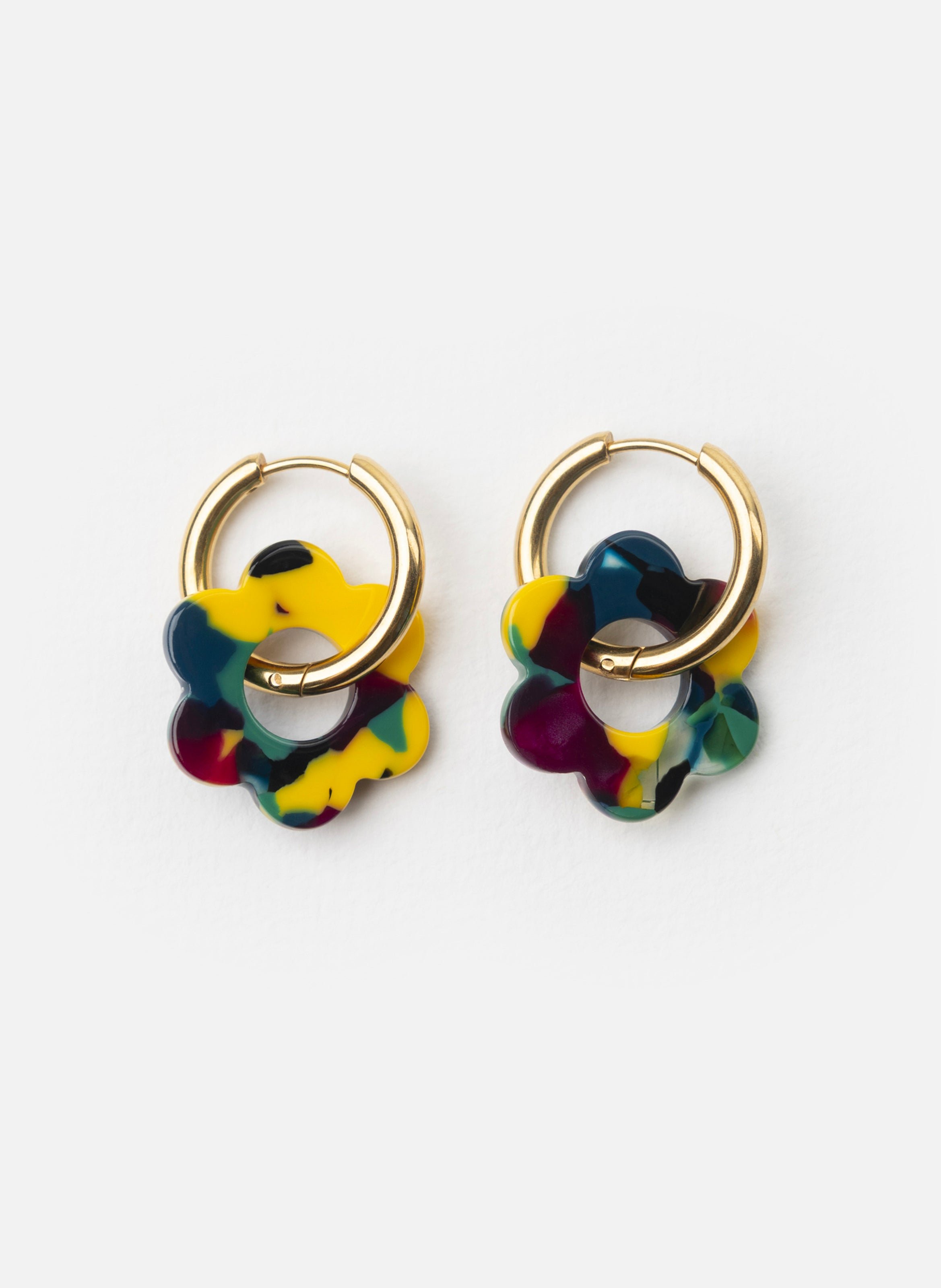 Boucles d'oreilles Baby Fleurette avec anneaux en acier inoxydable doré KURAGE GINZA Multicolore