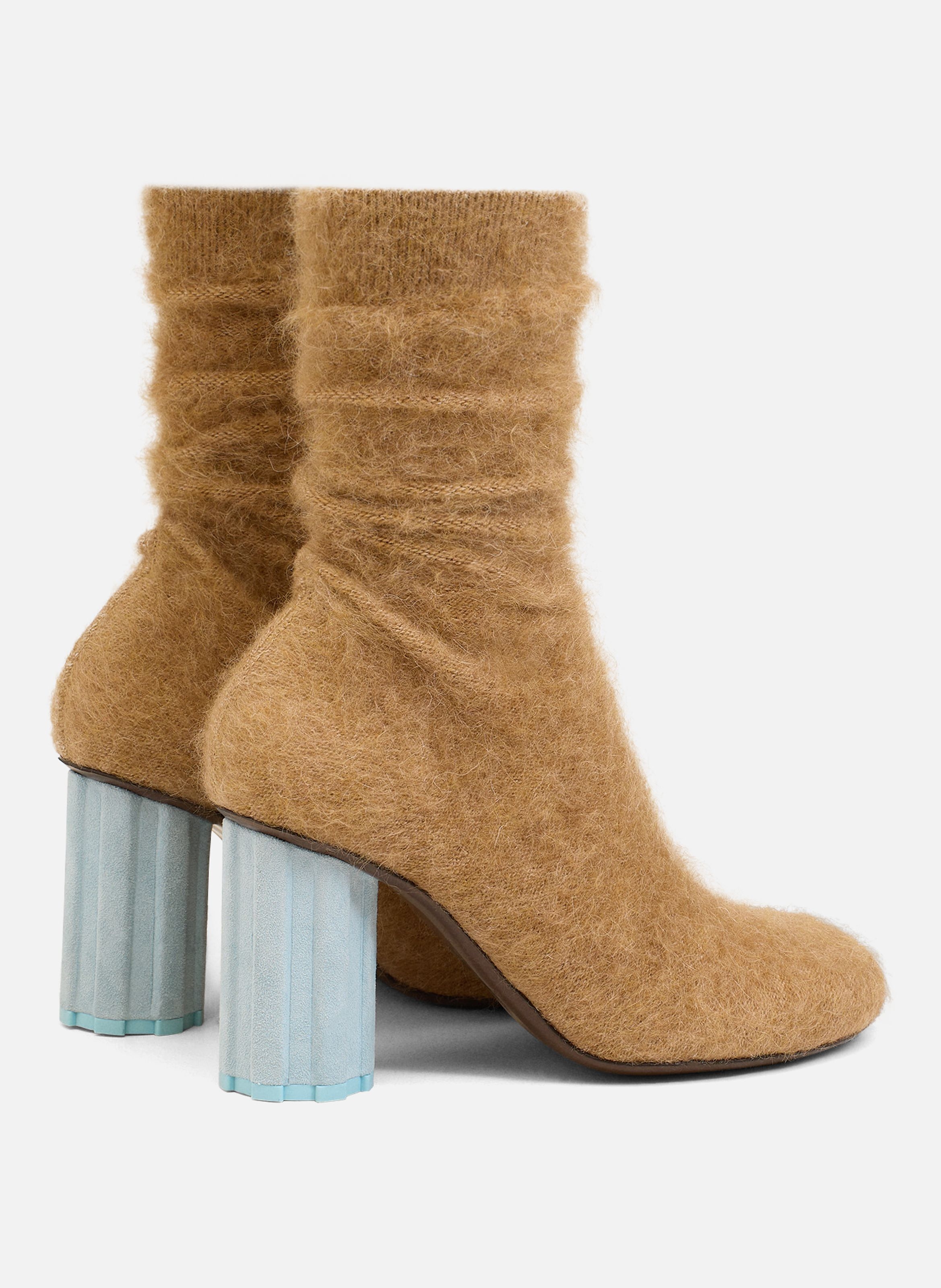 Bottines piano en maille de mohair AMI PARIS Marron