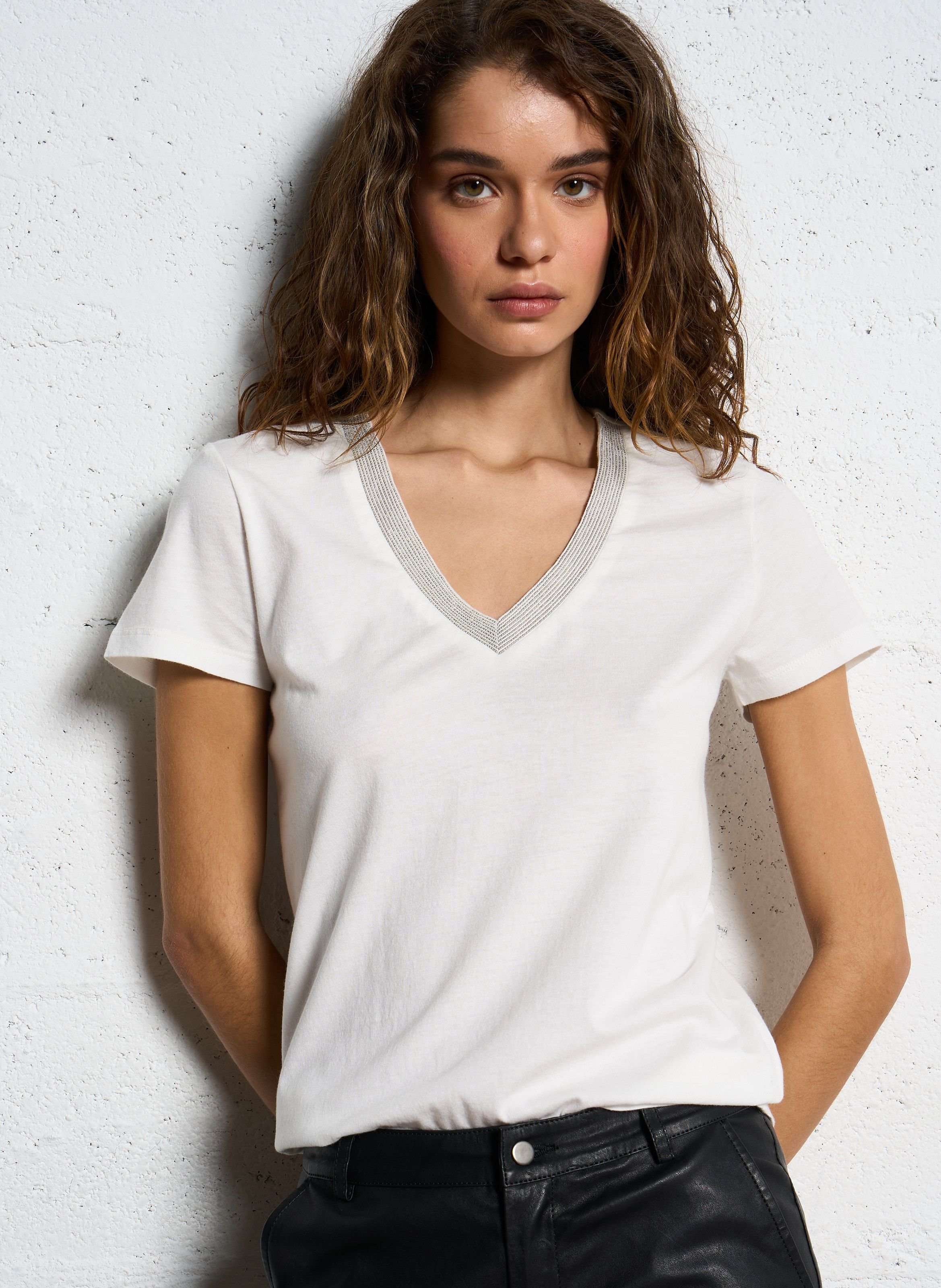 Tee-shirt col v à studs en coton mélangé IKKS Blanc