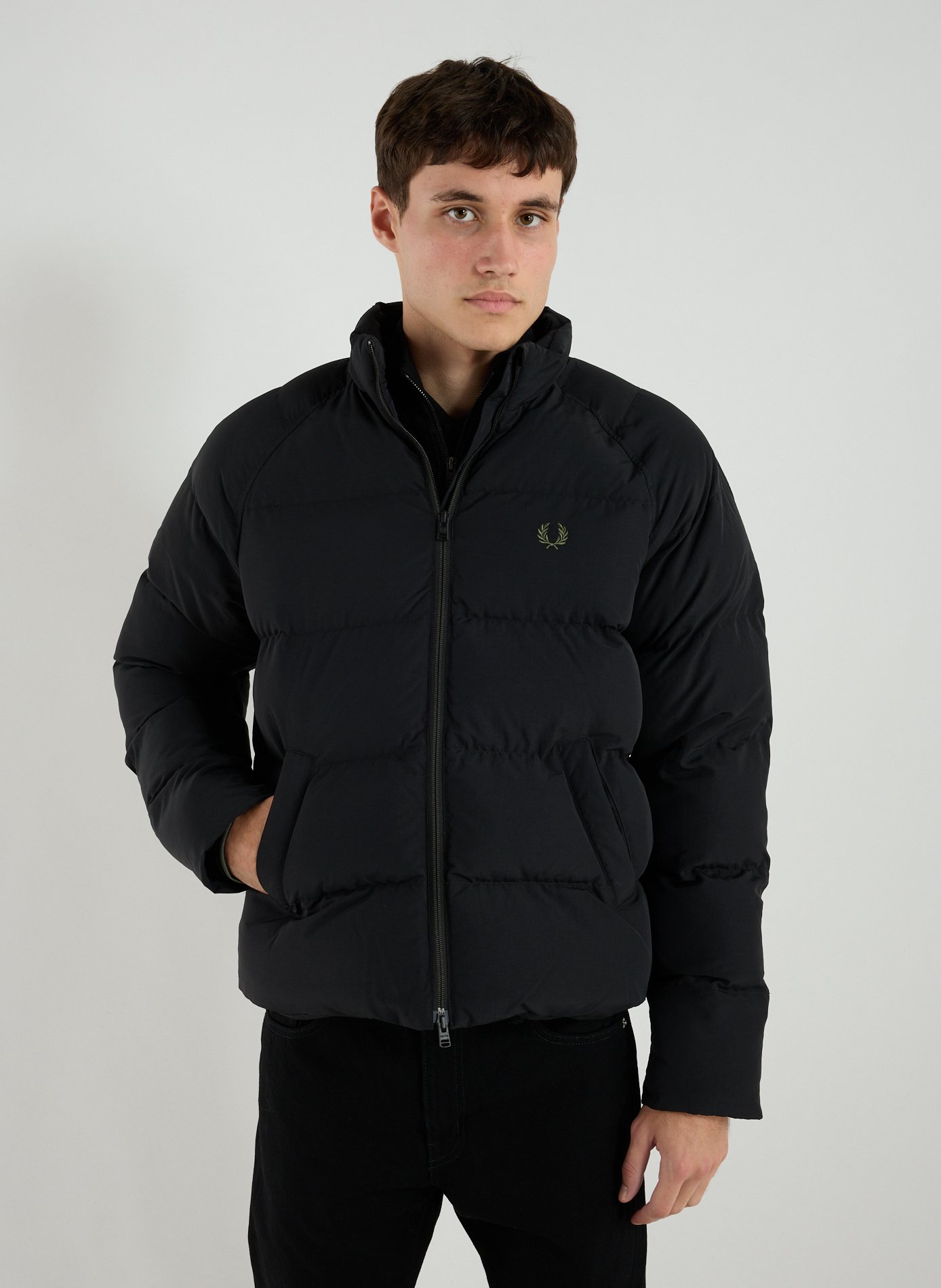 FRED PERRY Doudoune à logo Noir