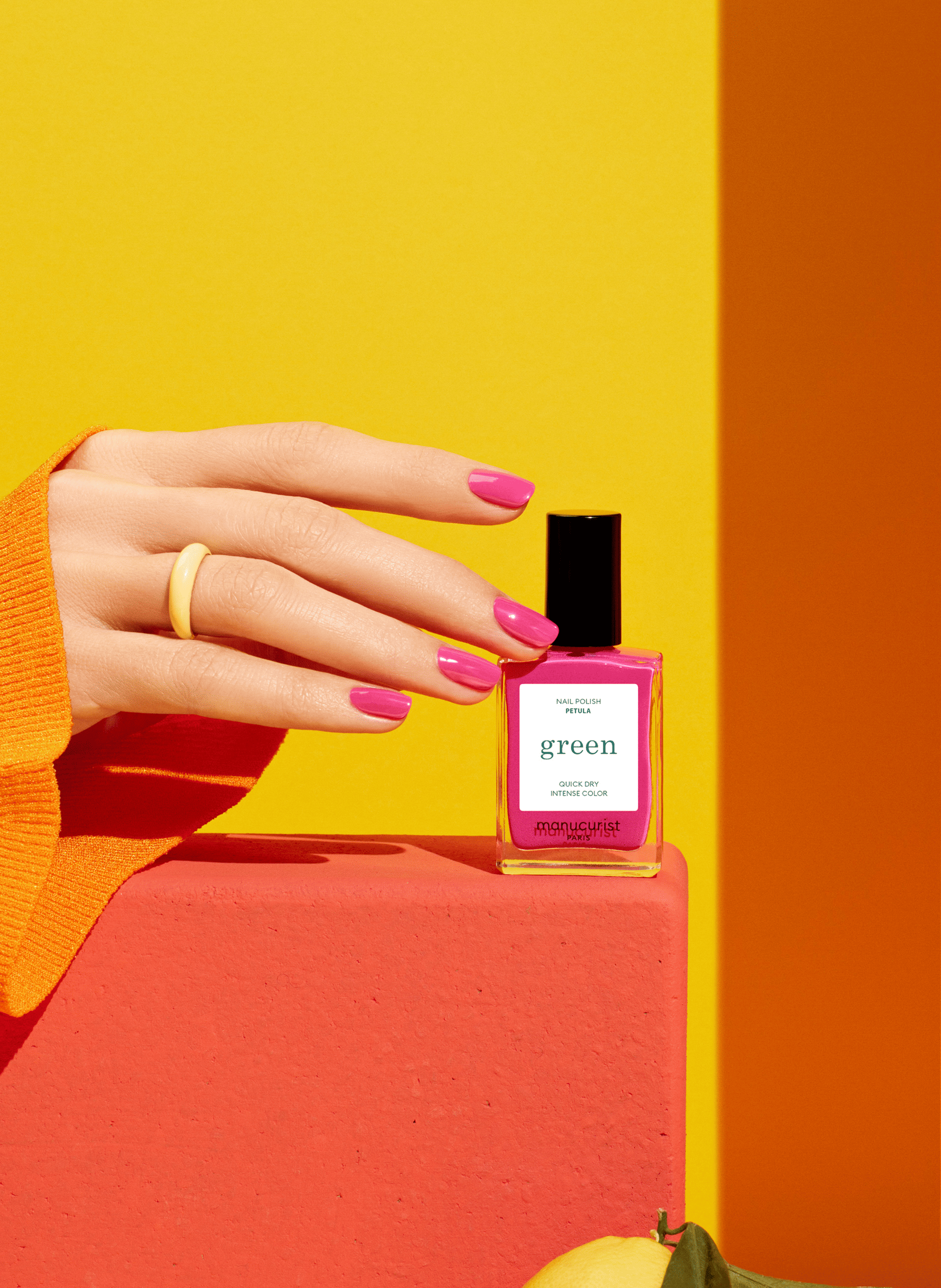 Green Nail Polish MANUCURIST Petula