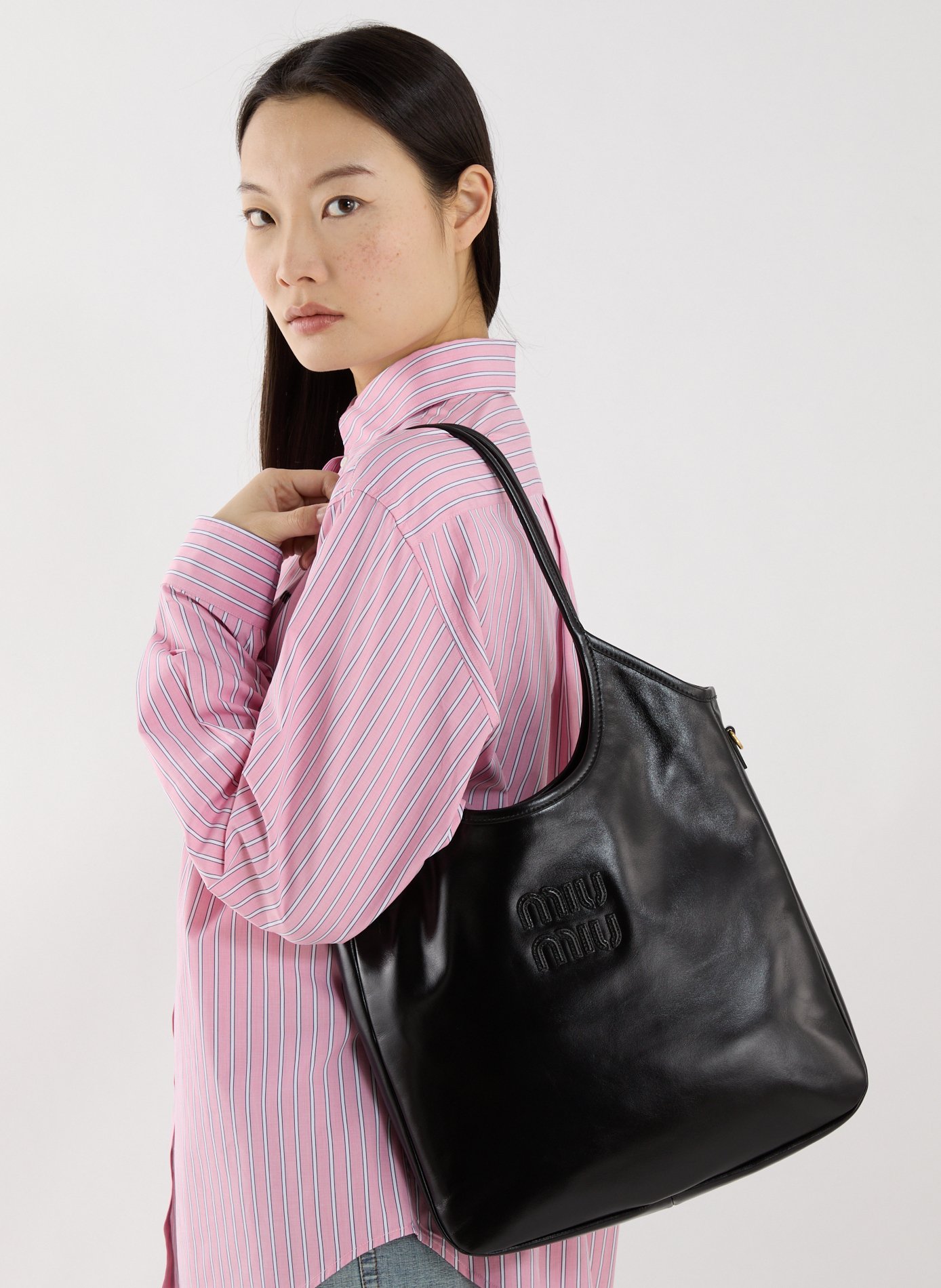 Calfskin leather Hand bag  MIU MIU Black