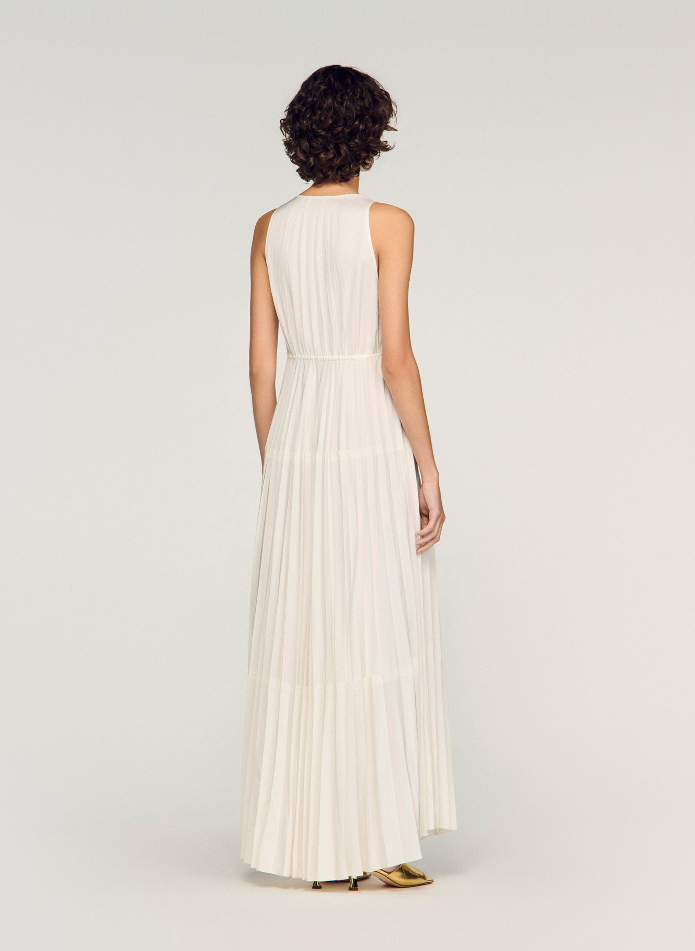 Robe longue décolleté v SANDRO Beige