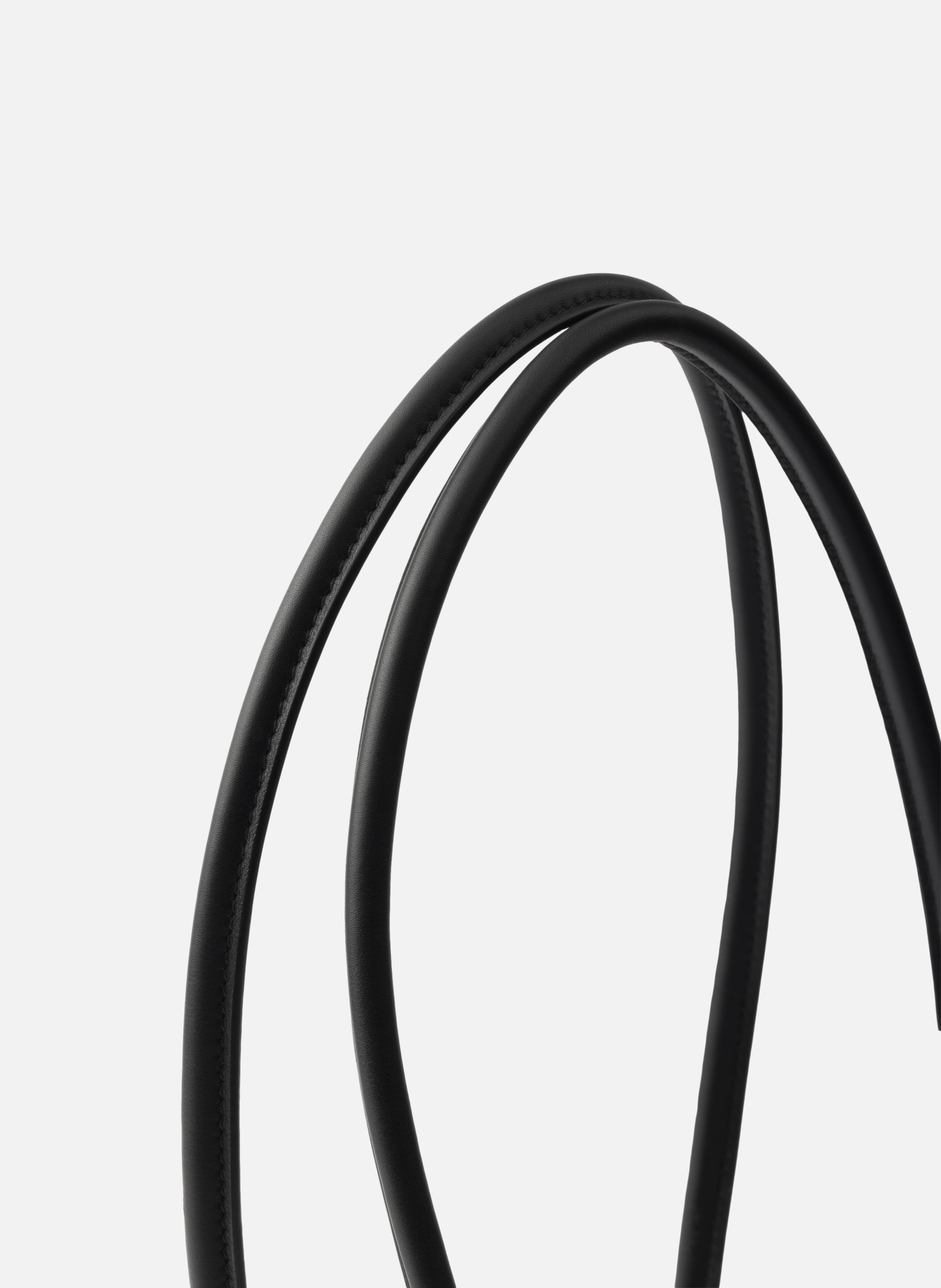 Sac en cuir prada passage moyen avec rabat en re-n PRADA Noir